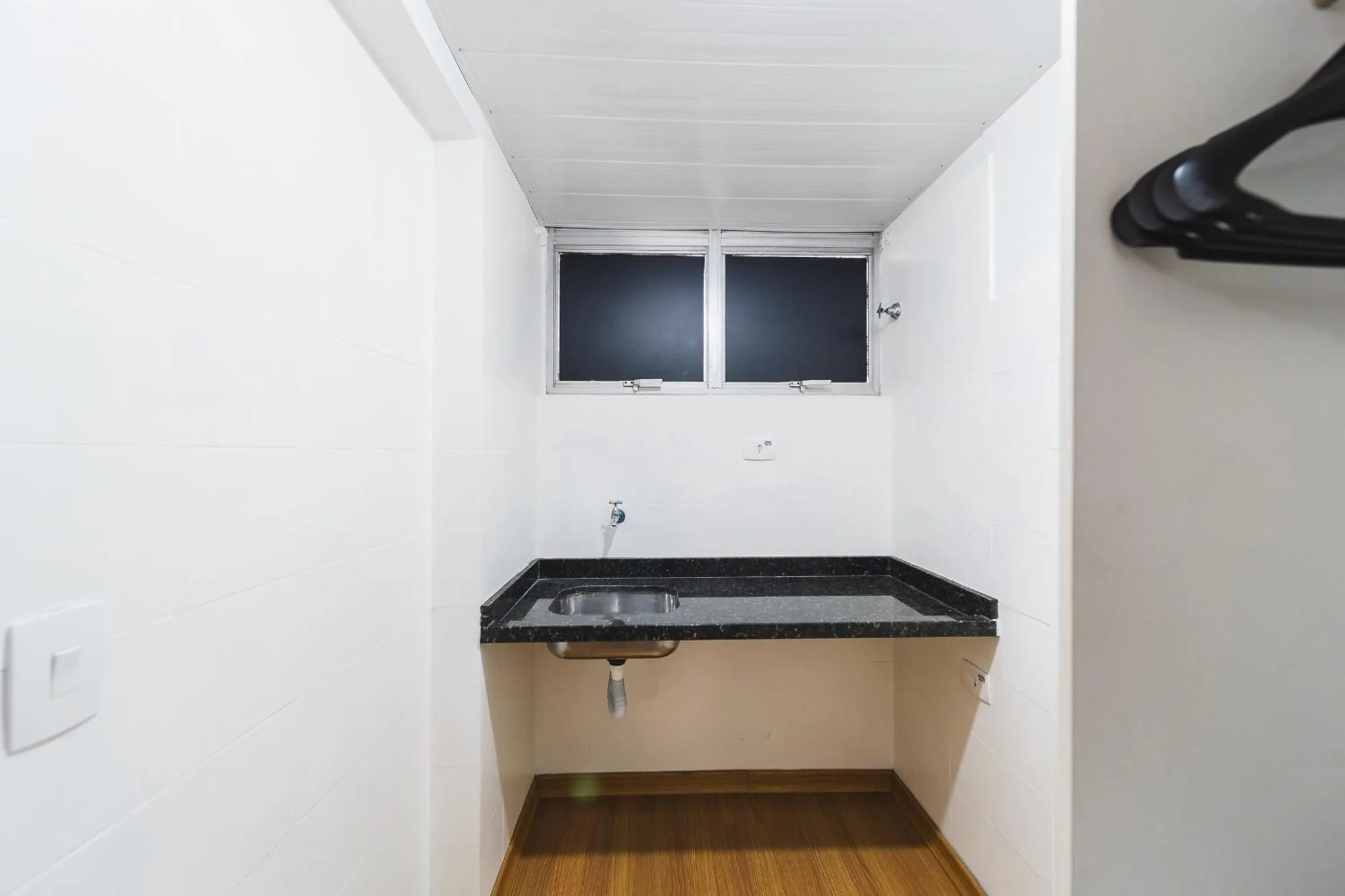 Communal kitchen in Hotel Nacional Inn Curitiba Estação Shopping