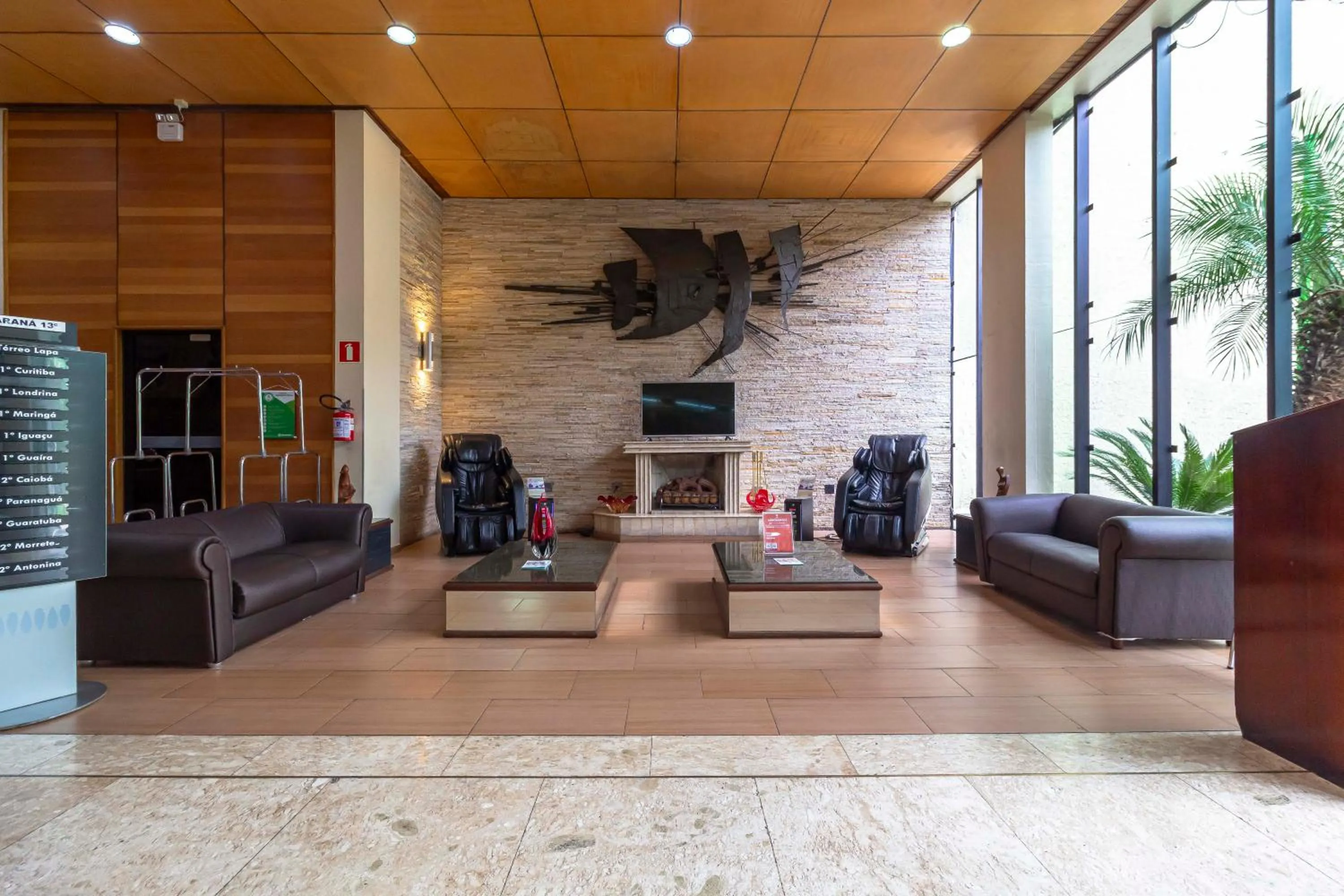 Lobby or reception in Hotel Nacional Inn Curitiba Estação Shopping