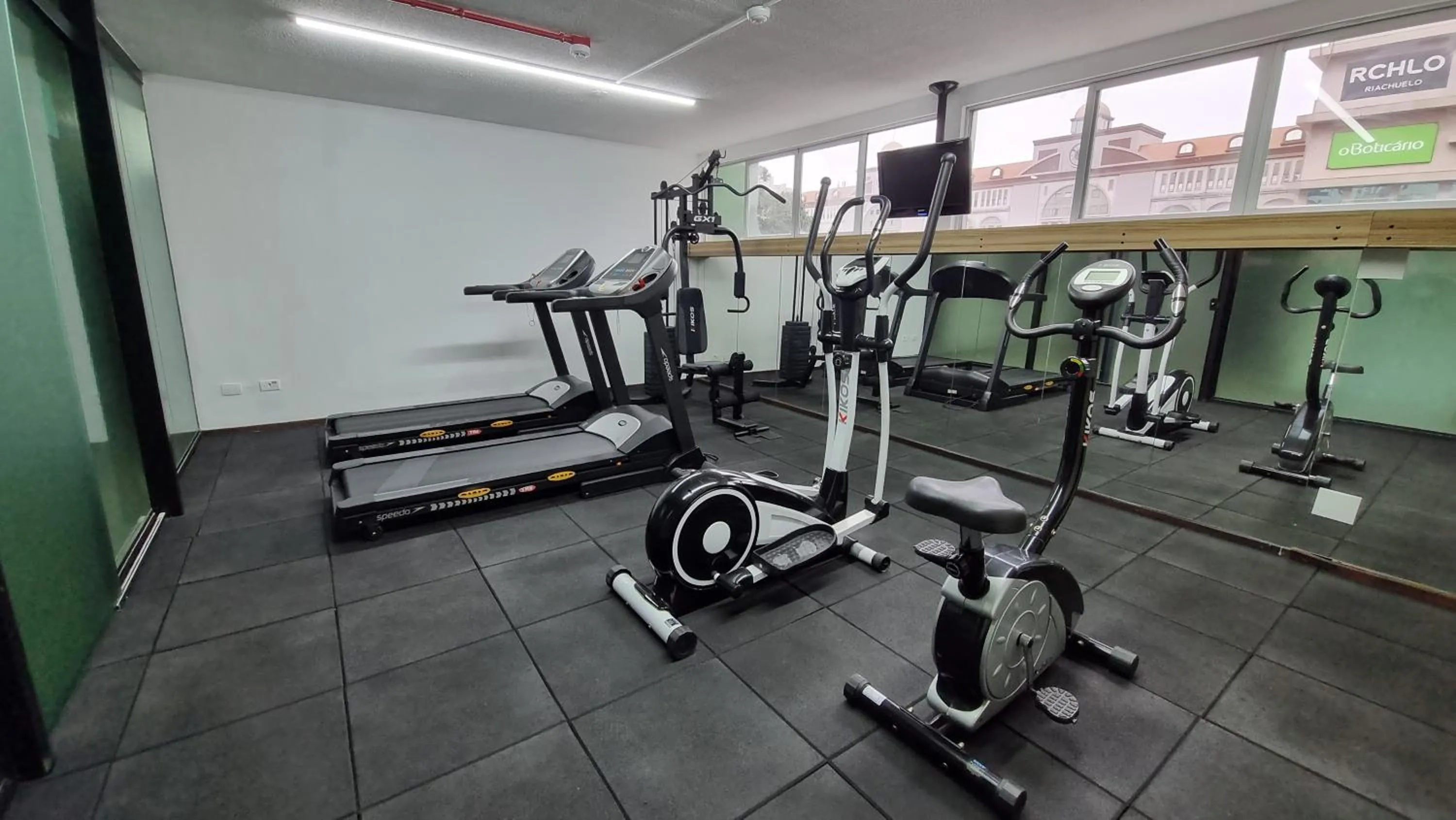 Fitness centre/facilities in Hotel Nacional Inn Curitiba Estação Shopping