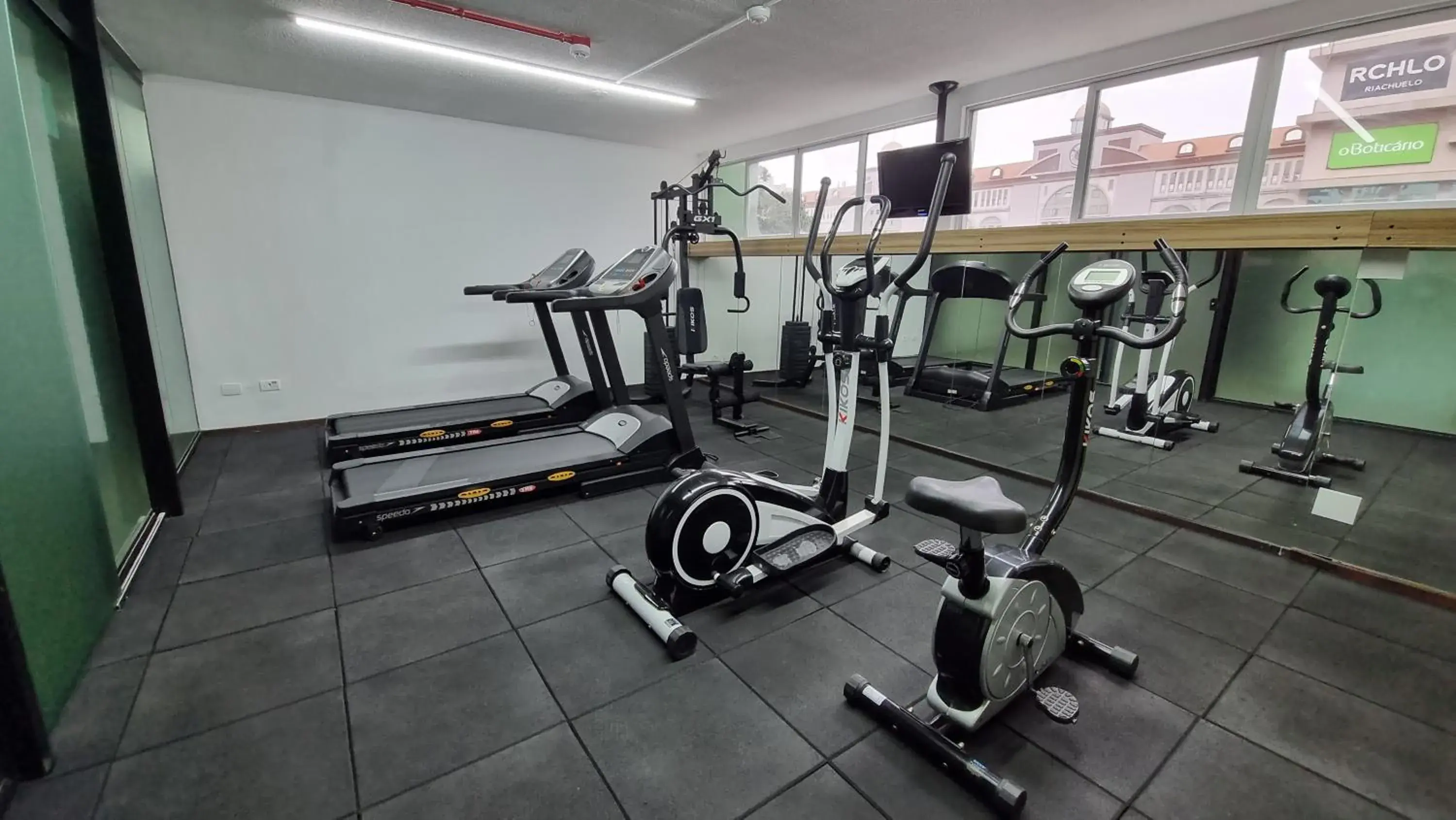 Fitness centre/facilities in Hotel Nacional Inn Curitiba Estação Shopping Fitness centre/facilities in Hotel Nacional Inn Curitiba Estação Shopping