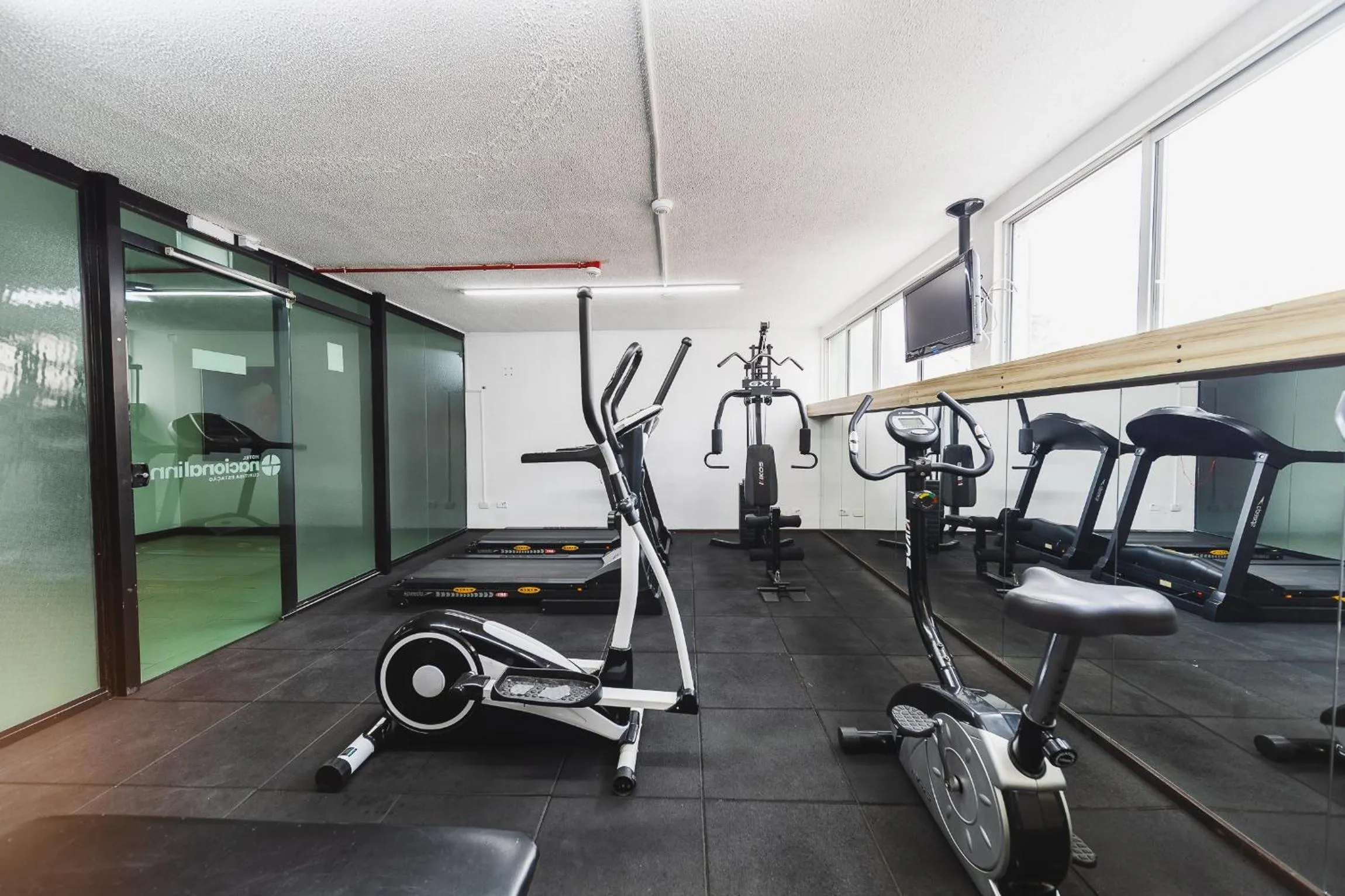 Fitness centre/facilities in Hotel Nacional Inn Curitiba Estação Shopping
