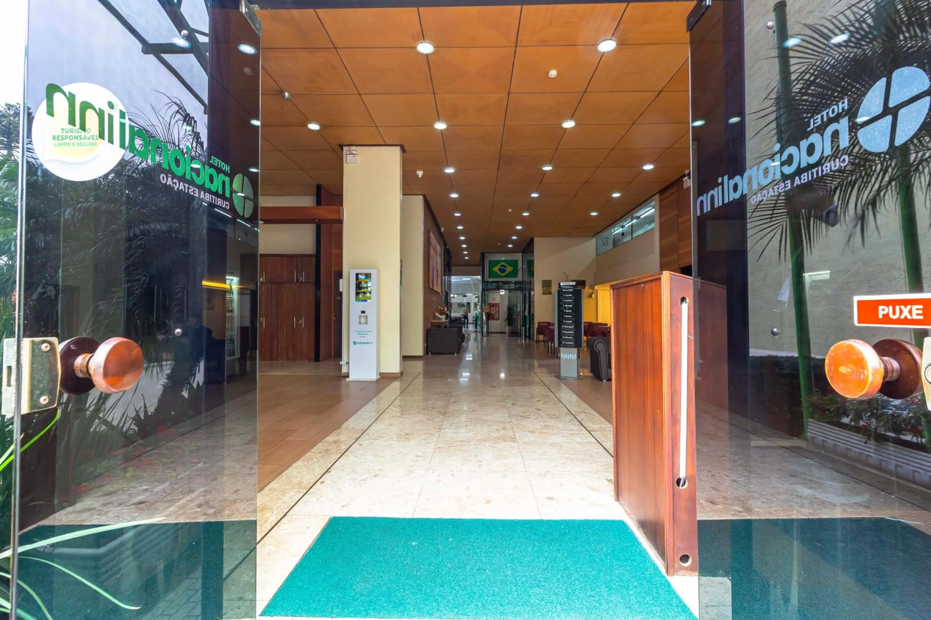 Facade/entrance in Hotel Nacional Inn Curitiba Estação Shopping