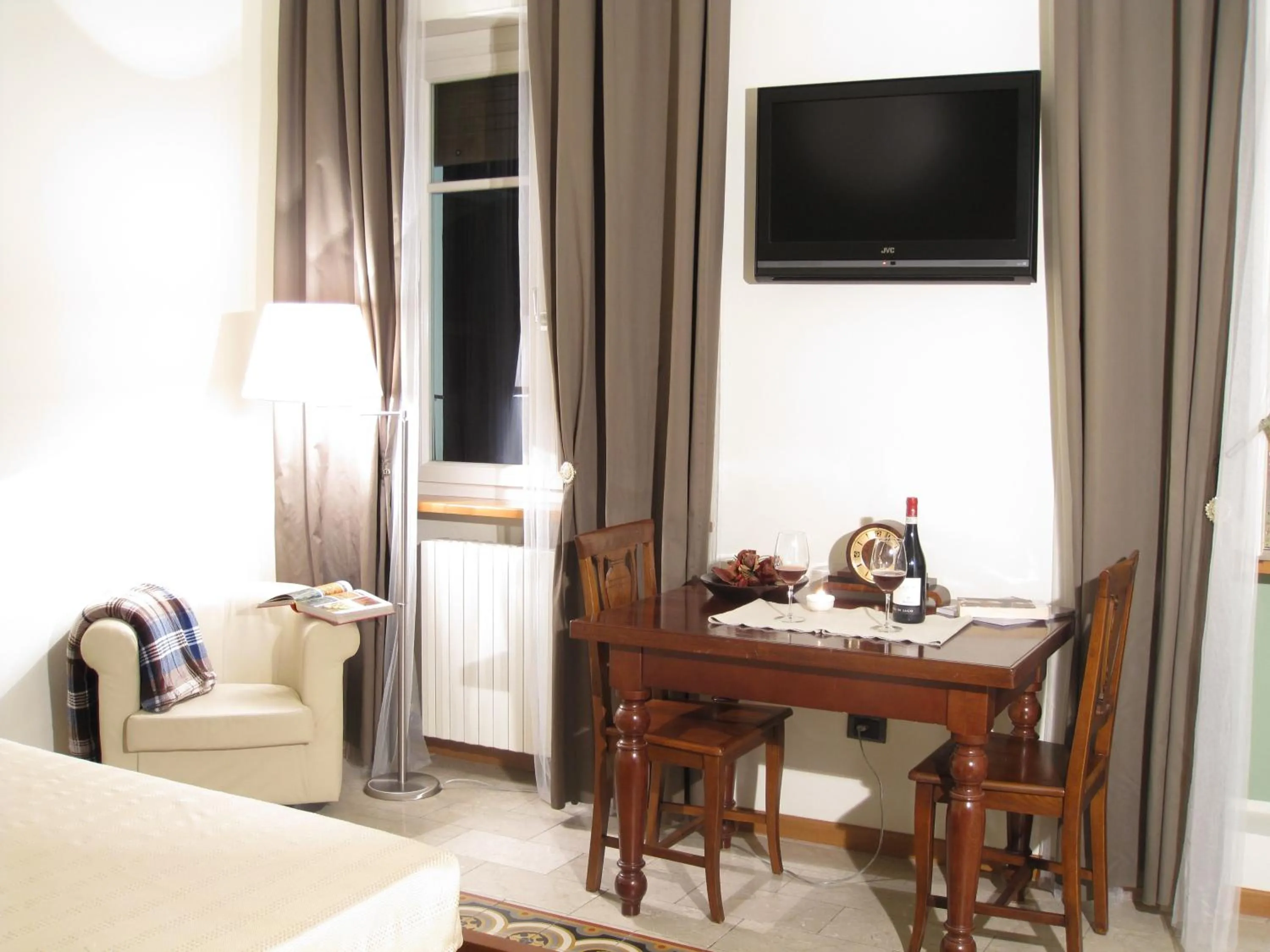 Seating area, Bed in Agli Abbaini