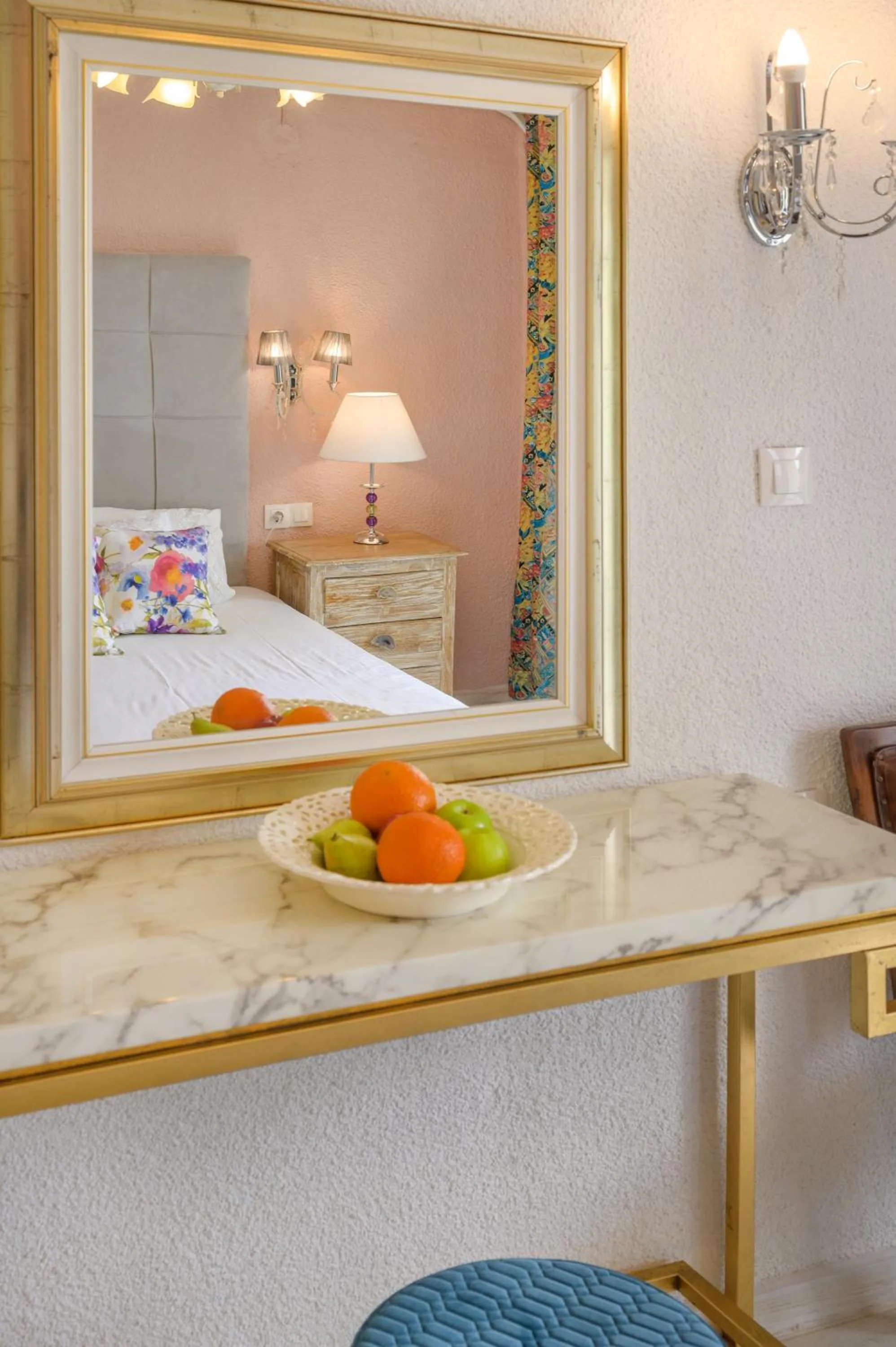 Toilet, Bed in Leandros Hotel