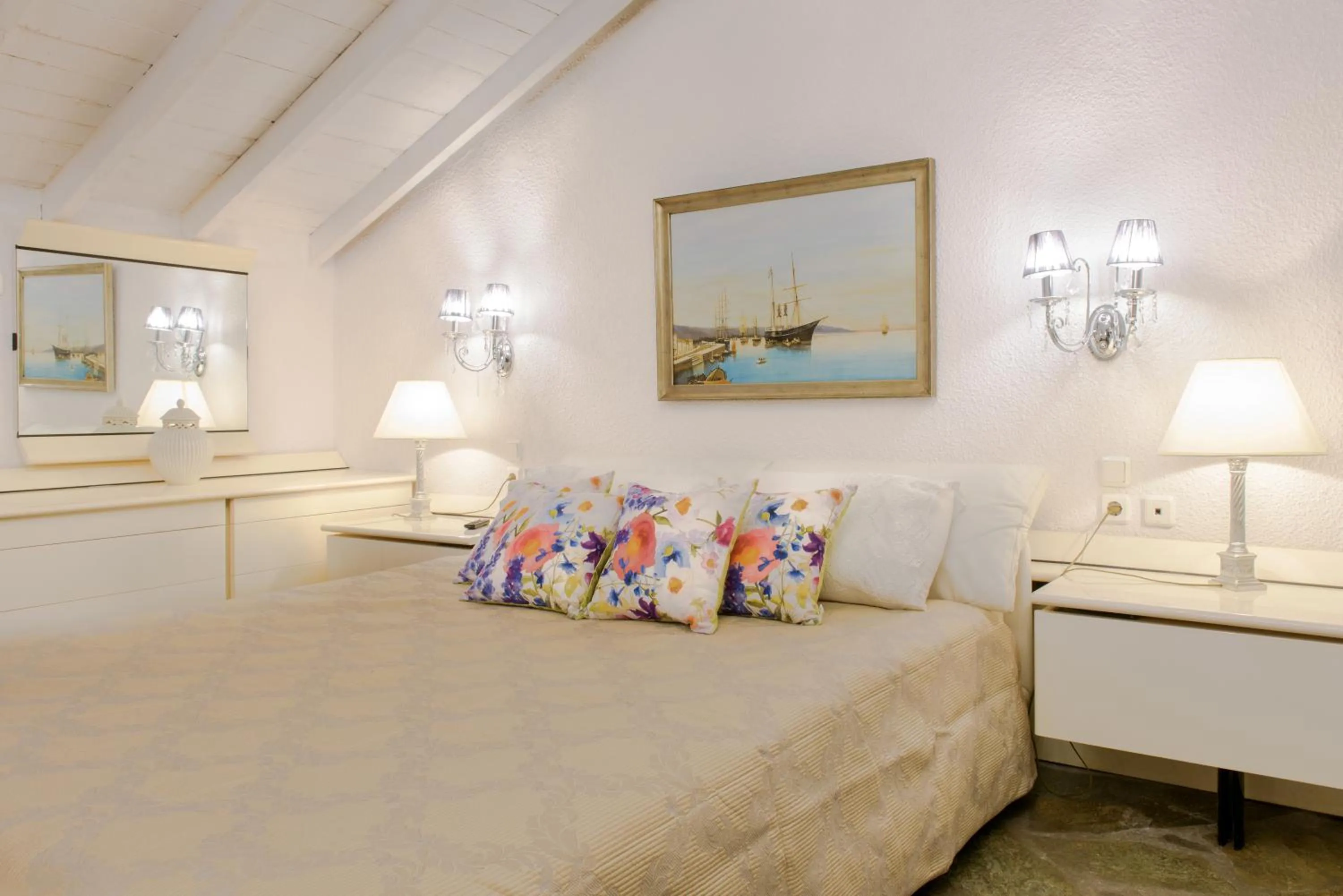 Bed in Leandros Hotel