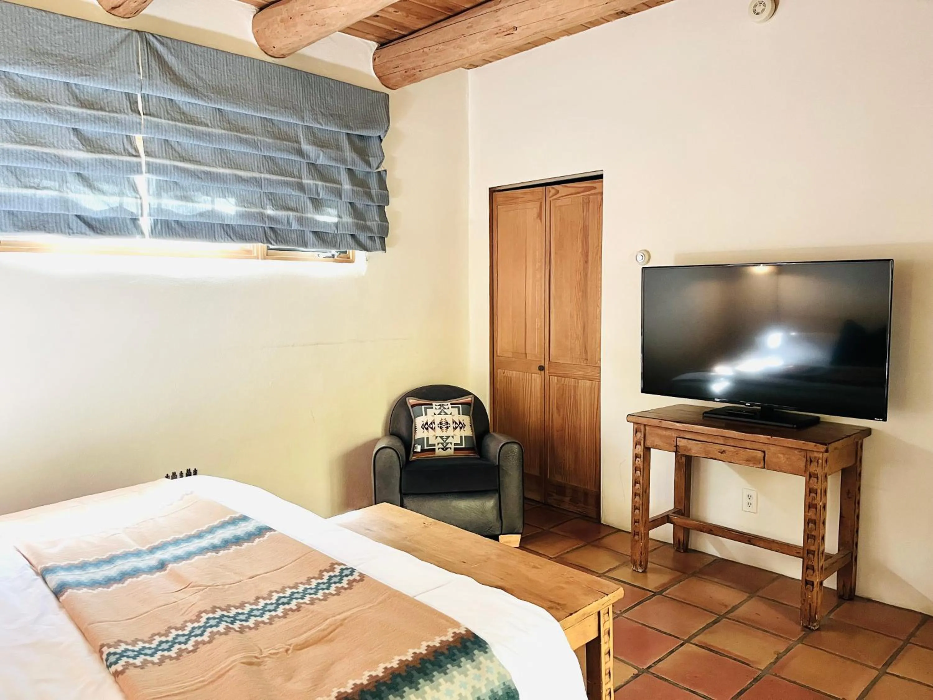 Bed in Hacienda Del Sol Historic B&B