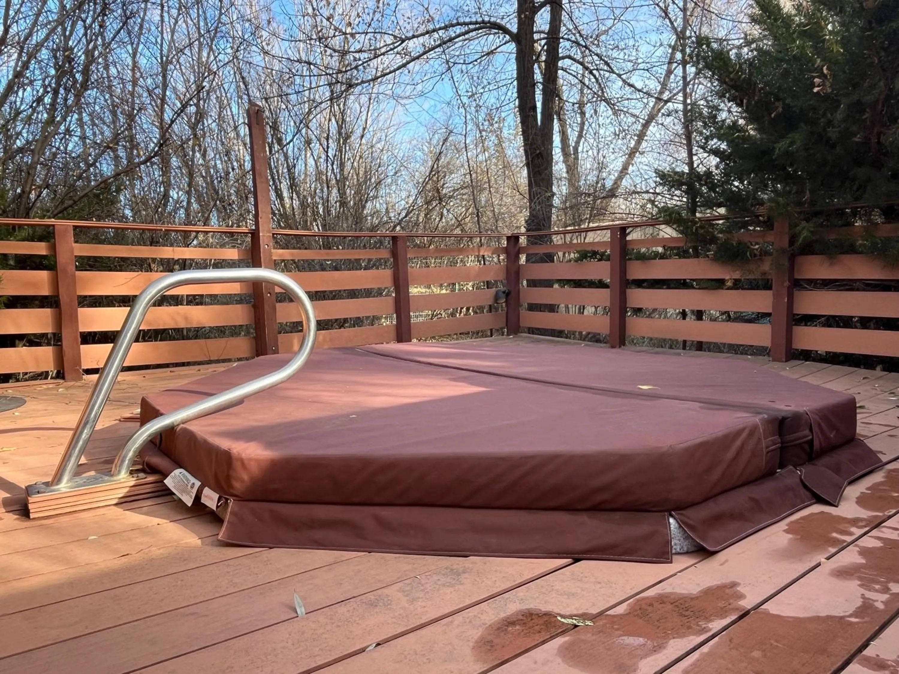 Hot Tub in Hacienda Del Sol Historic B&B