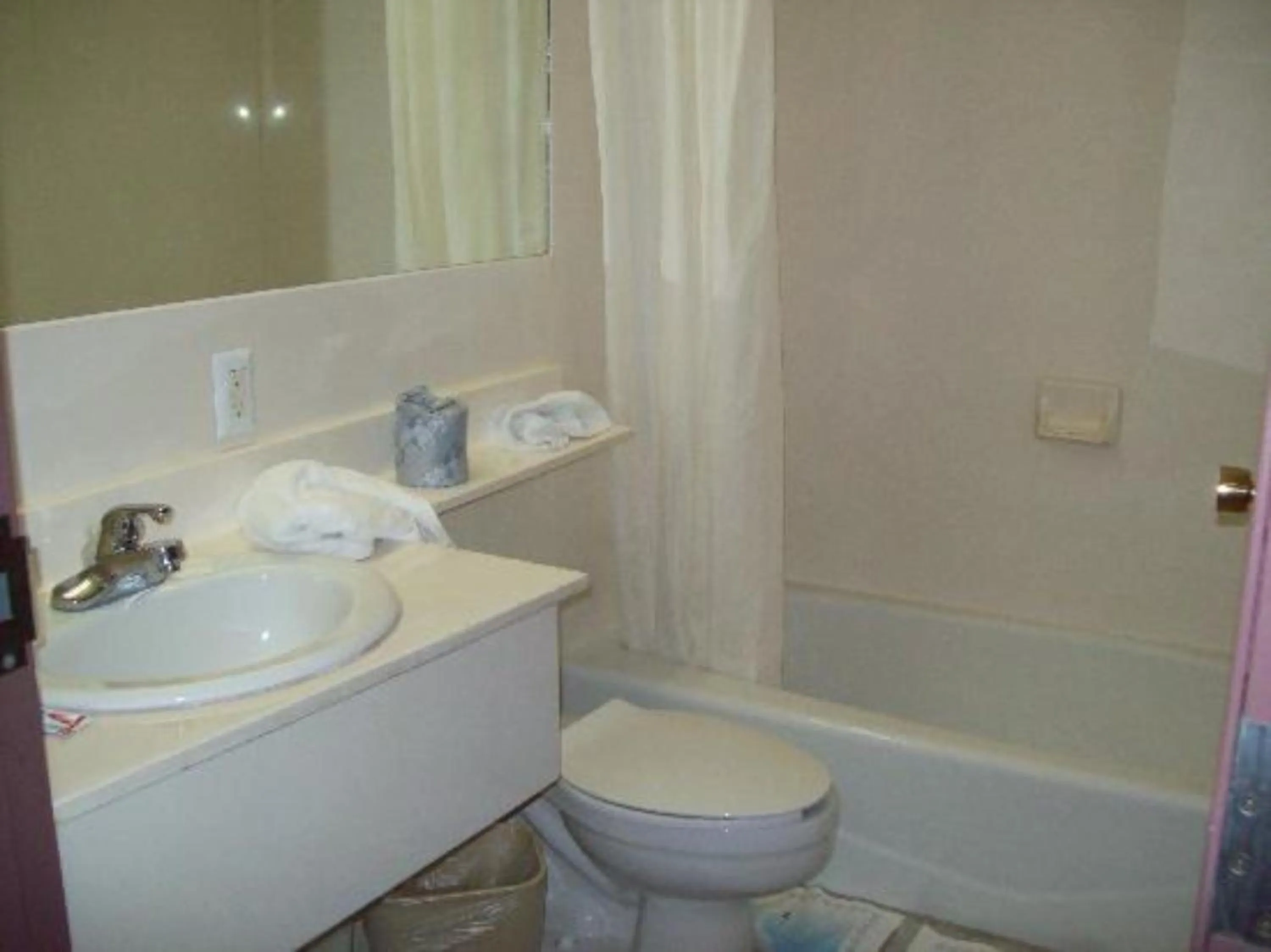 Bathroom in Galaxy Motel