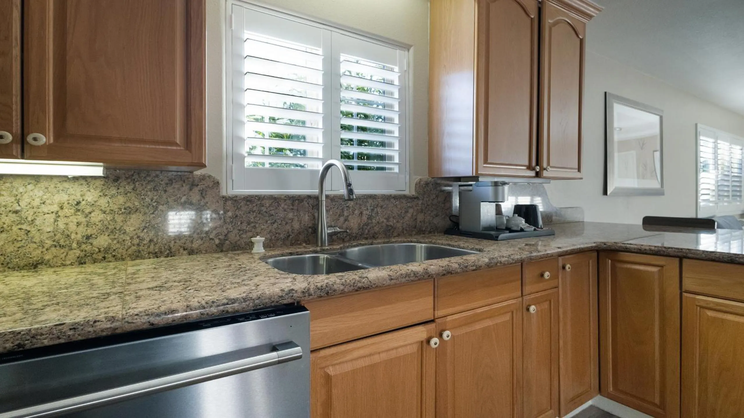 Kitchen or kitchenette in Country Inn Sonora