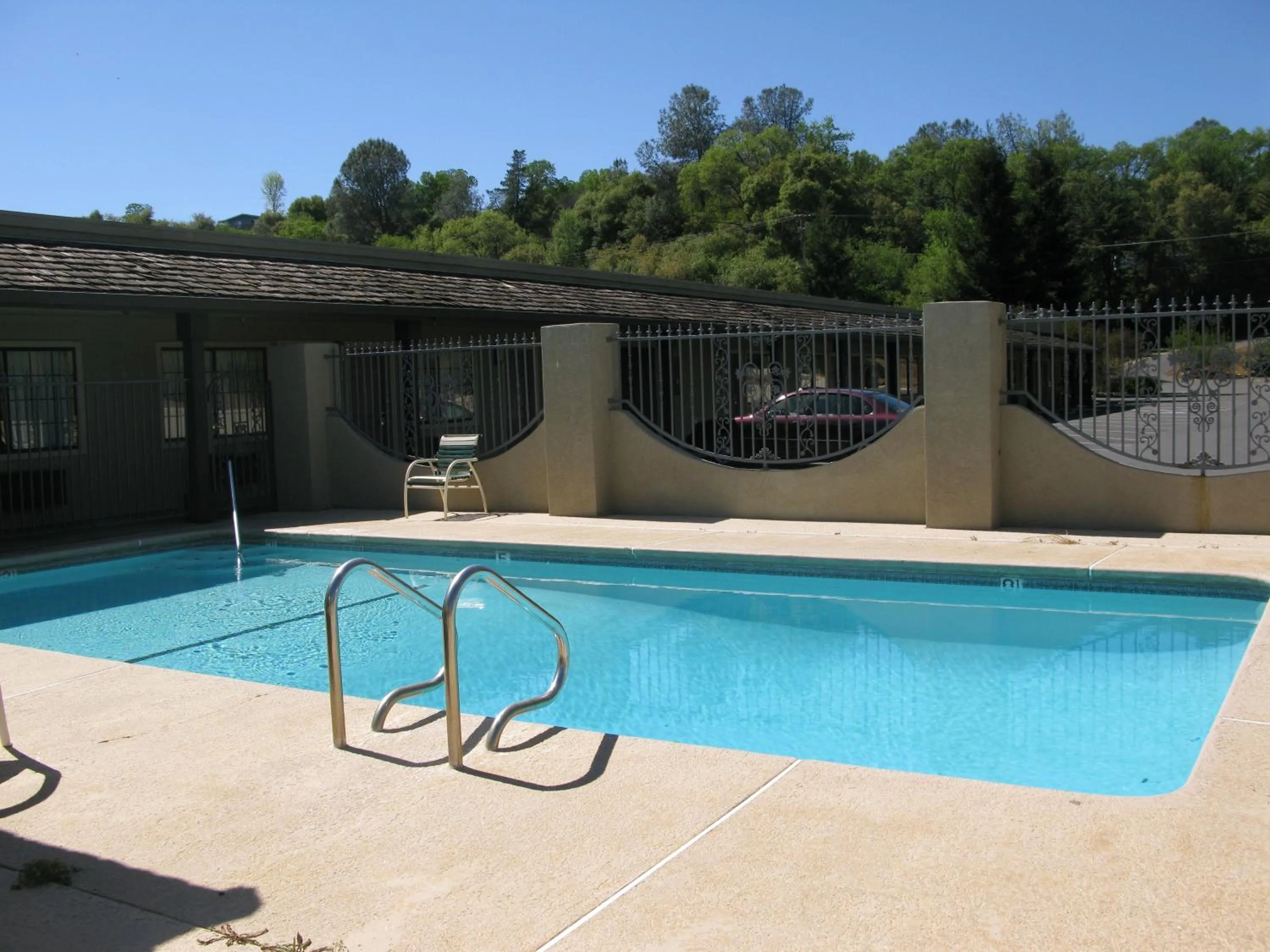 Swimming pool in Country Inn Sonora
