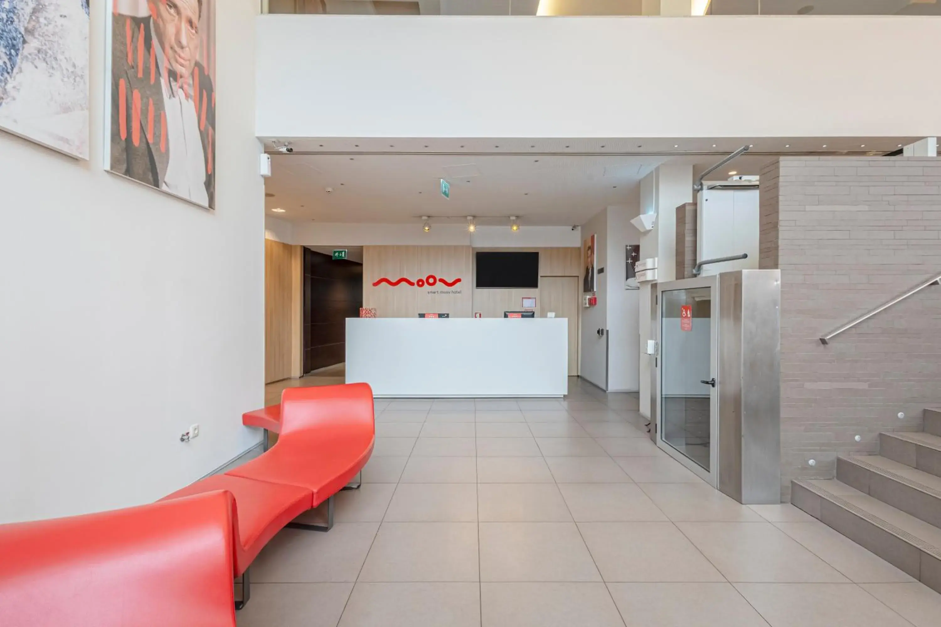 Lobby or reception in Moov Hotel Porto Centro Lobby or reception in Moov Hotel Porto Centro