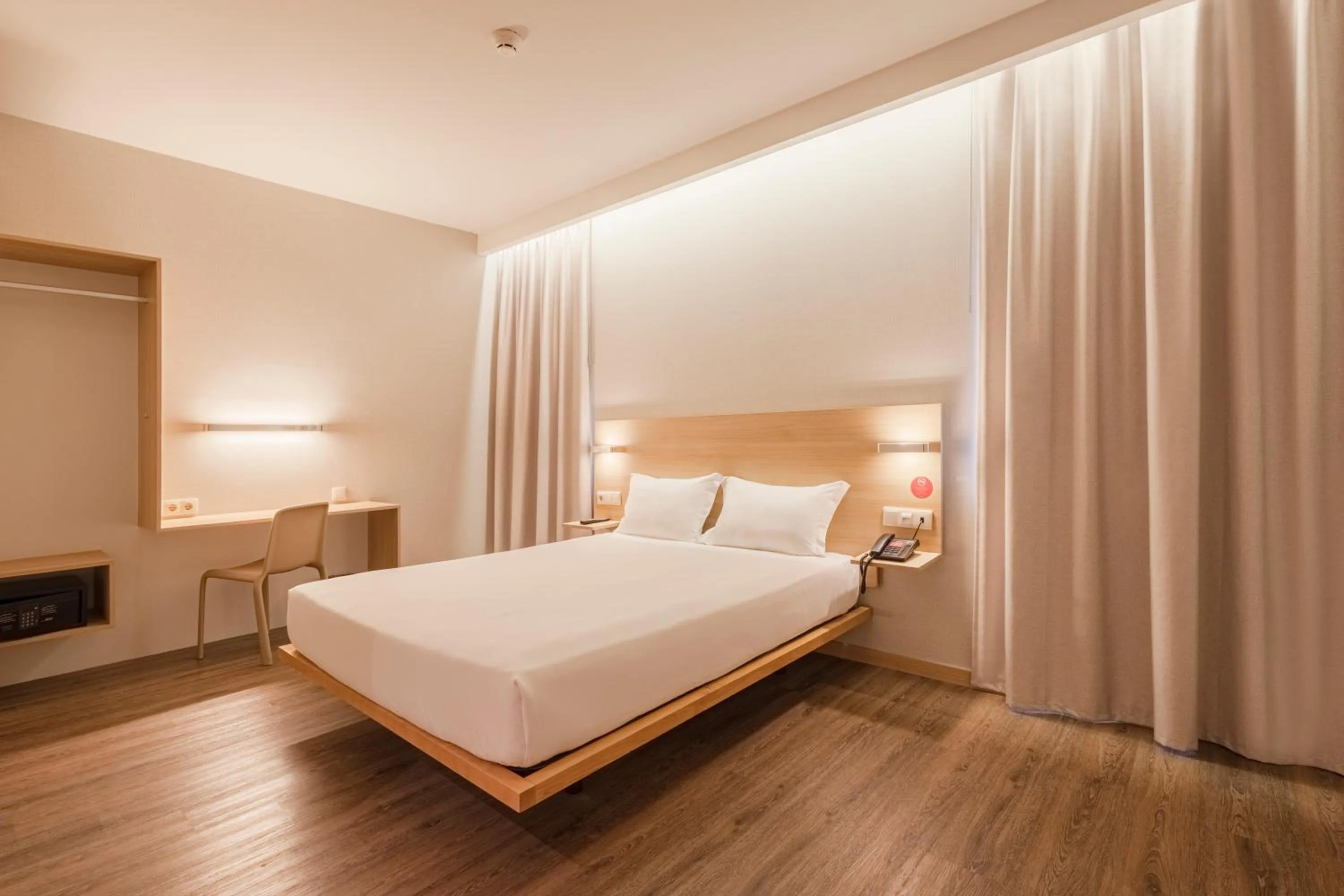 Bed in Moov Hotel Porto Centro