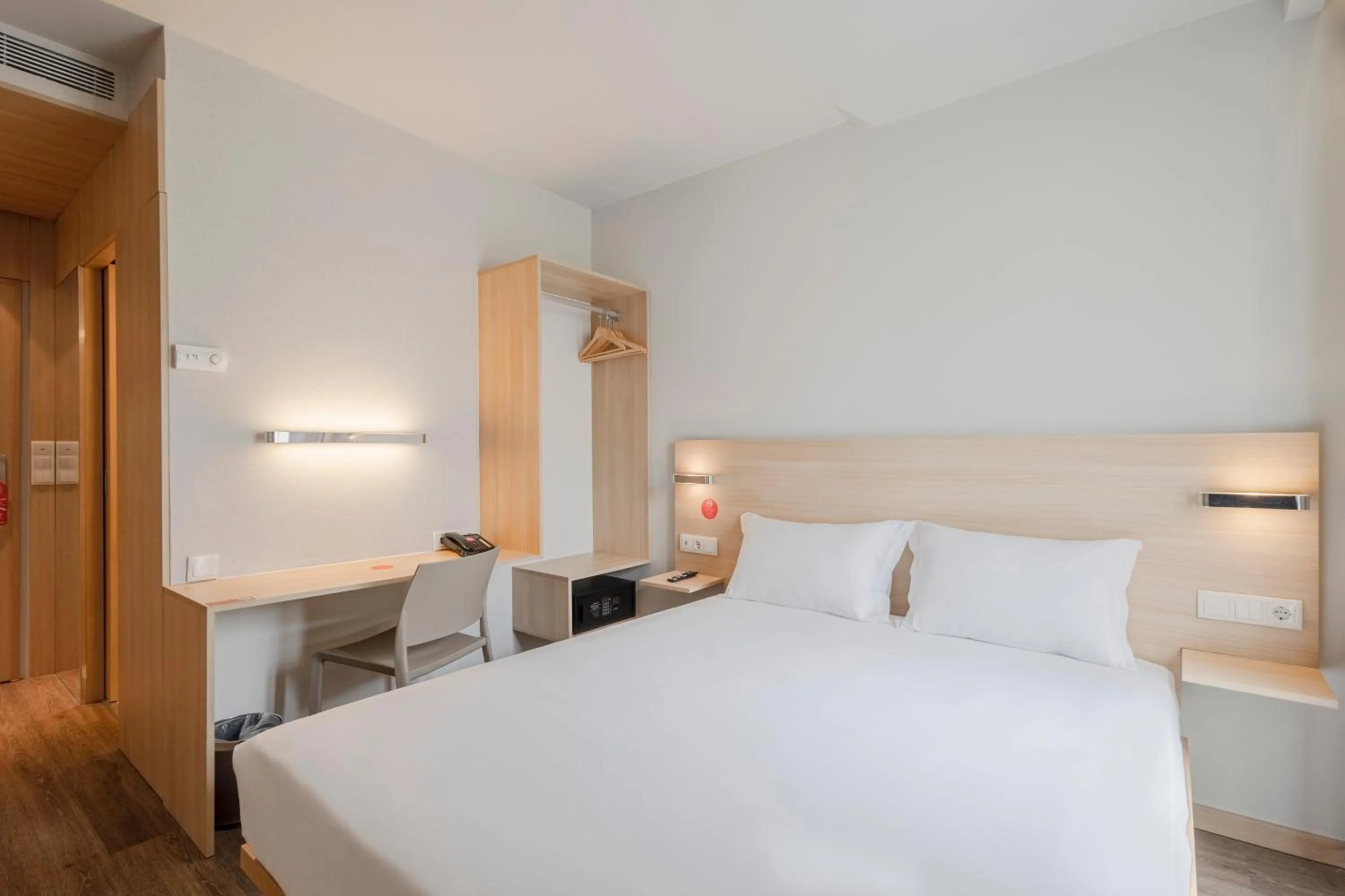 Bed in Moov Hotel Porto Centro