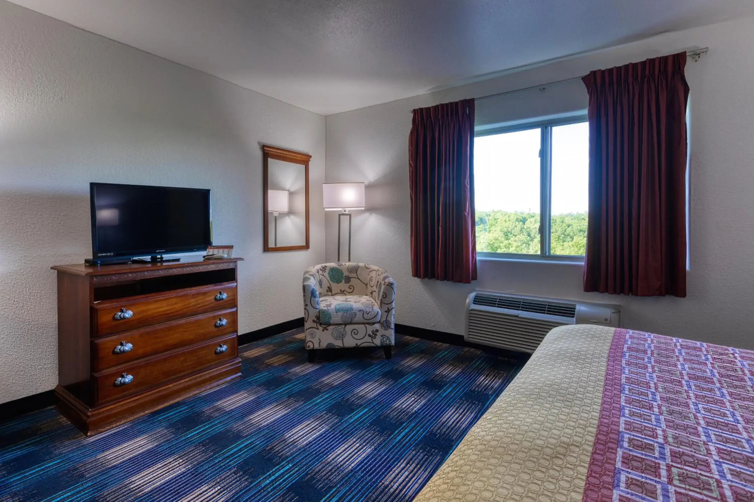 Bed in All Towne Suites Bed in All Towne Suites