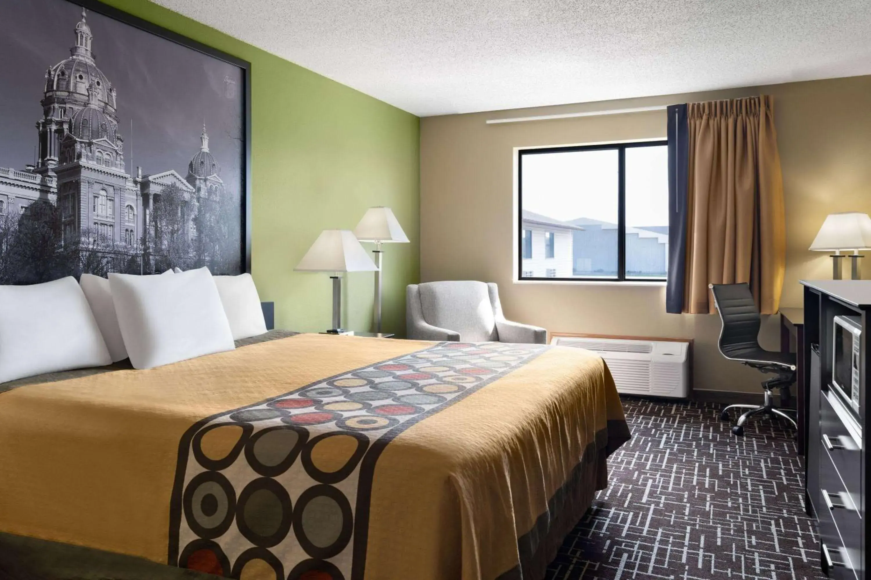 Photo of the whole room, Bed in Super 8 by Wyndham Dyersville Photo of the whole room, Bed in Super 8 by Wyndham Dyersville