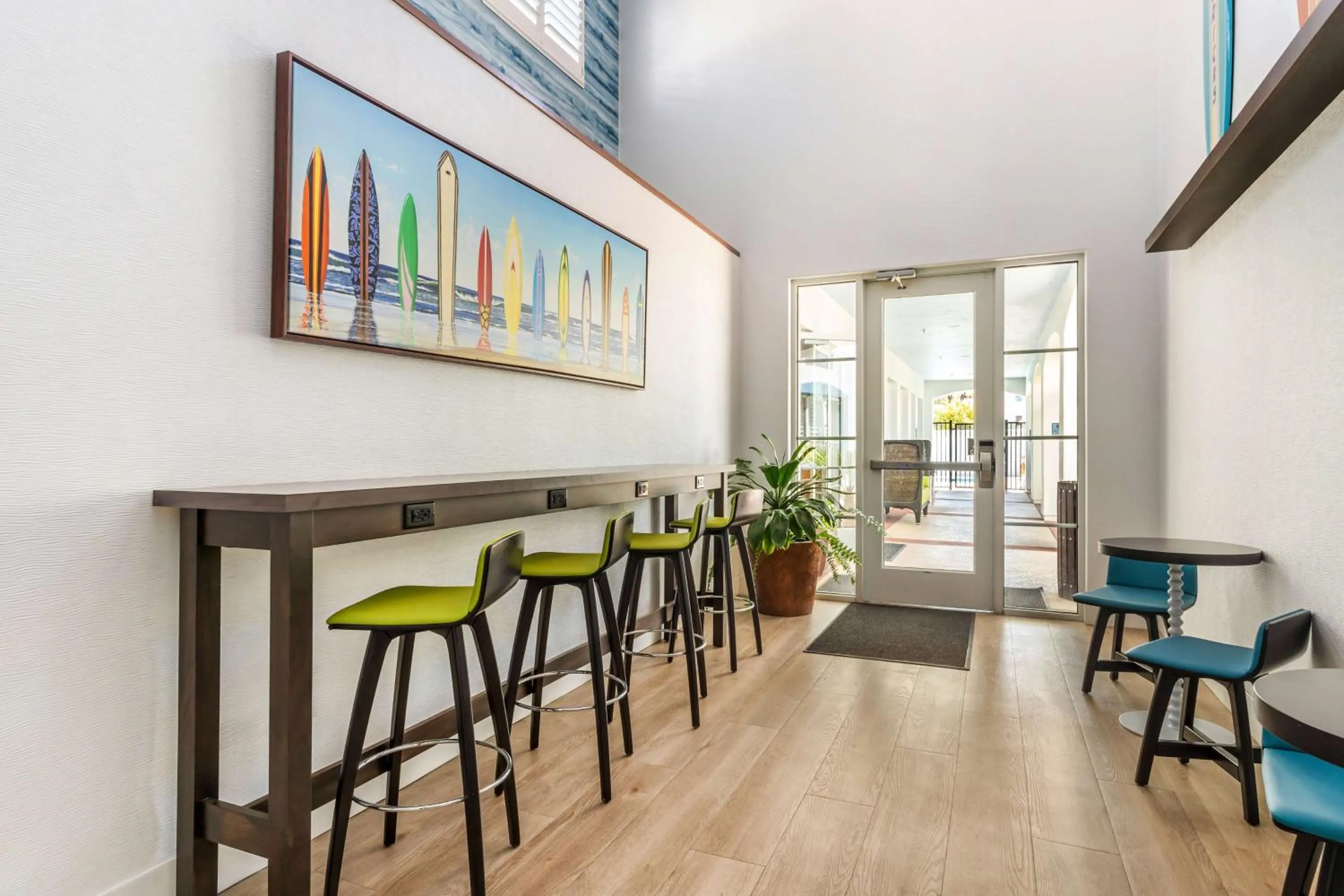 Lobby or reception in Best Western Plus Capitola By-the-Sea Inn & Suites