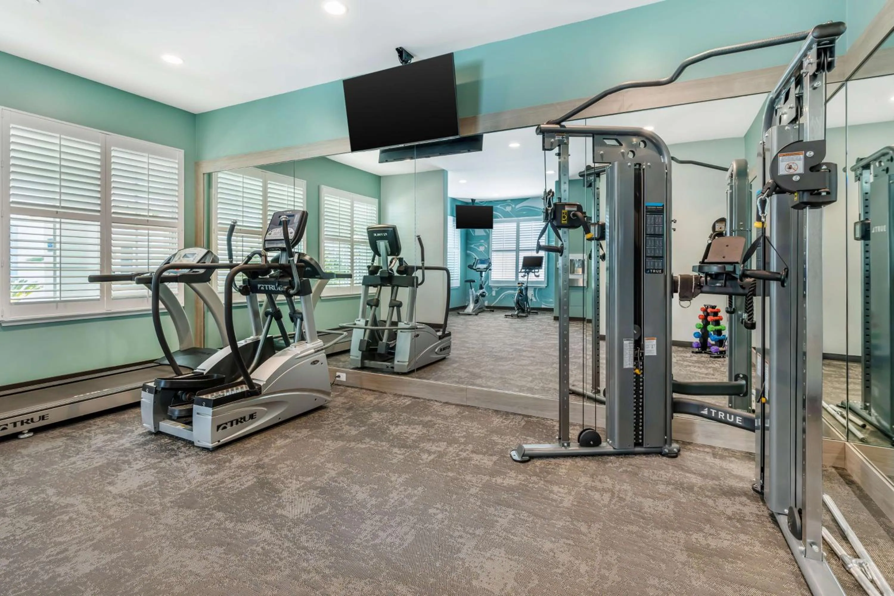Fitness centre/facilities in Best Western Plus Capitola By-the-Sea Inn & Suites