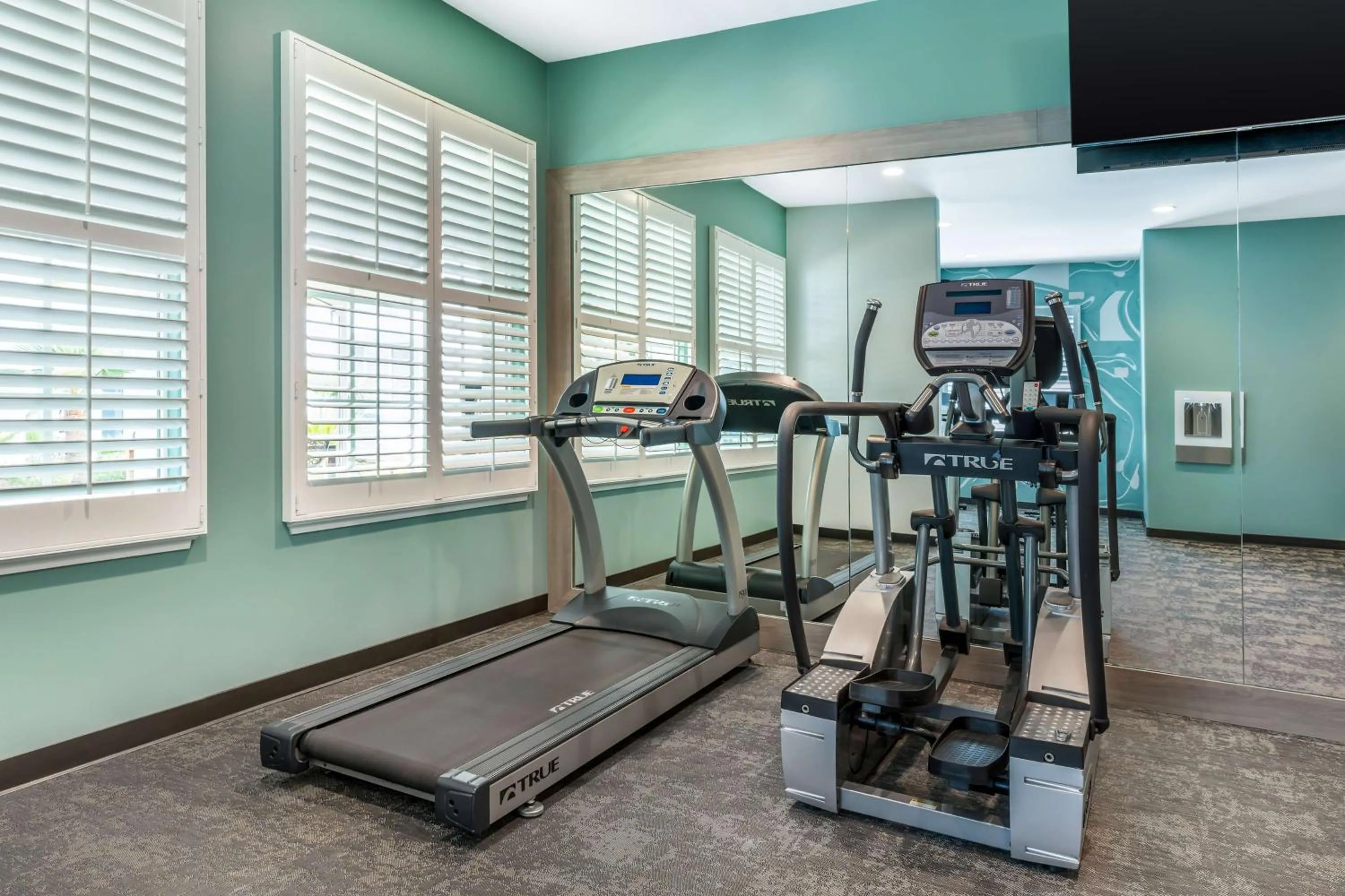 Fitness centre/facilities in Best Western Plus Capitola By-the-Sea Inn & Suites