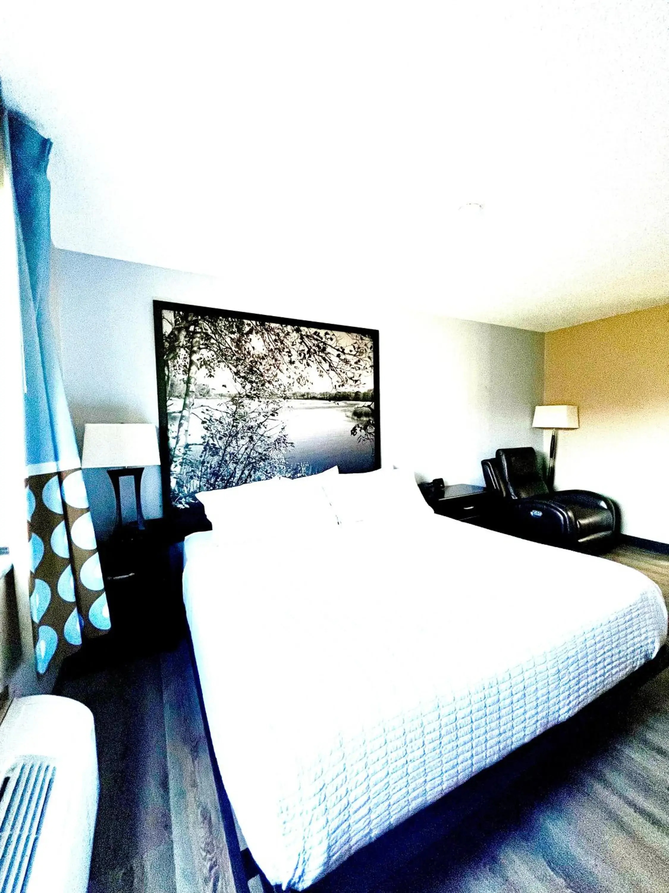 Queen Room - Non-Smoking in Super 8 by Wyndham Estherville Queen Room - Non-Smoking in Super 8 by Wyndham Estherville