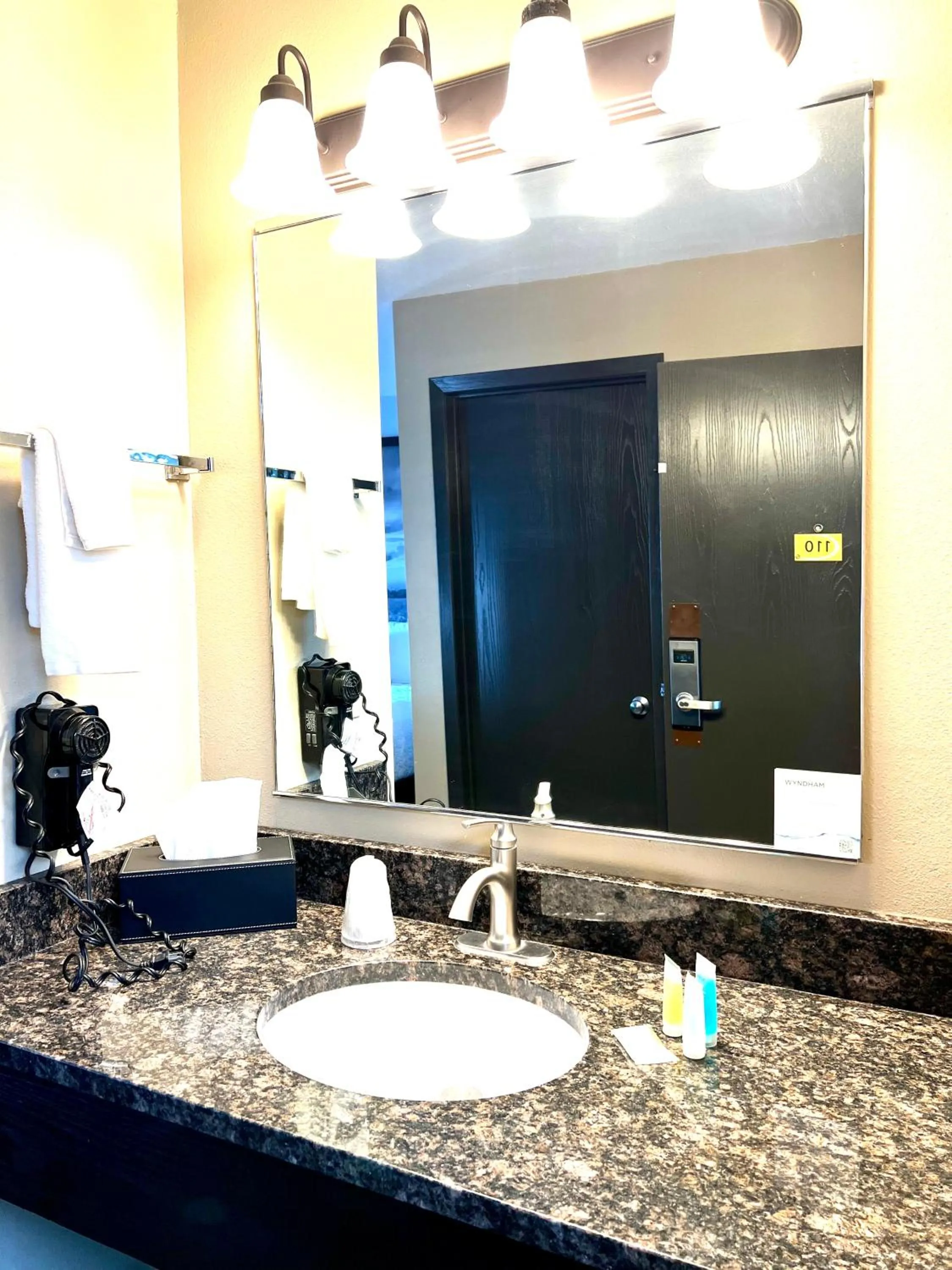 Super 8 by Wyndham Estherville