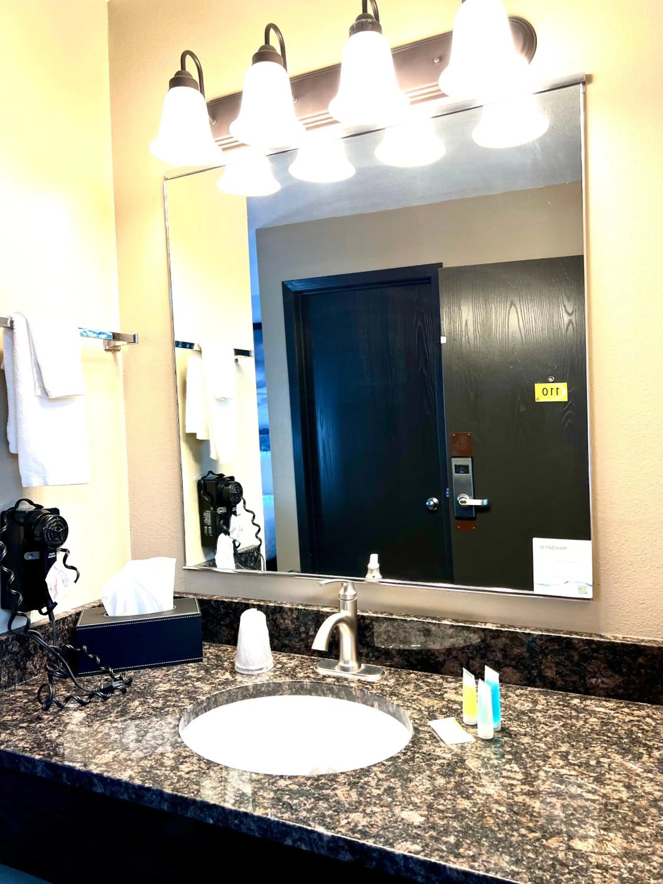 Super 8 by Wyndham Estherville