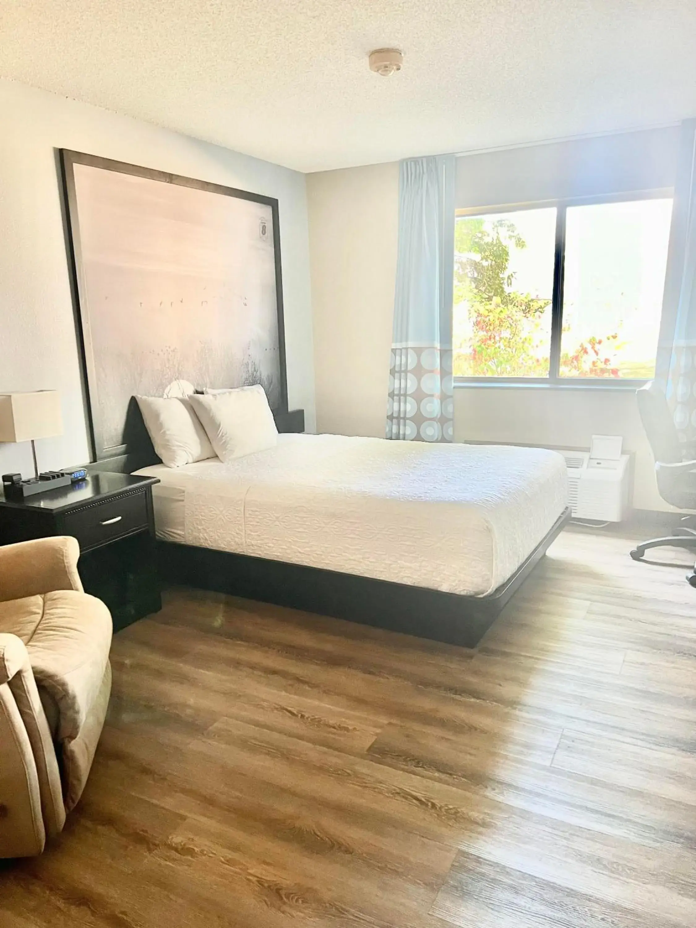 Bed in Super 8 by Wyndham Estherville Bed in Super 8 by Wyndham Estherville