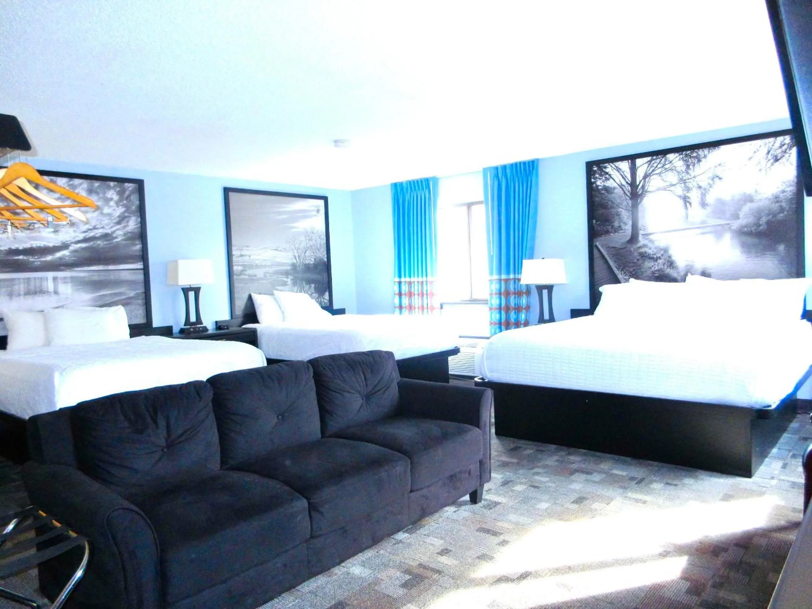 Bed in Super 8 by Wyndham Estherville