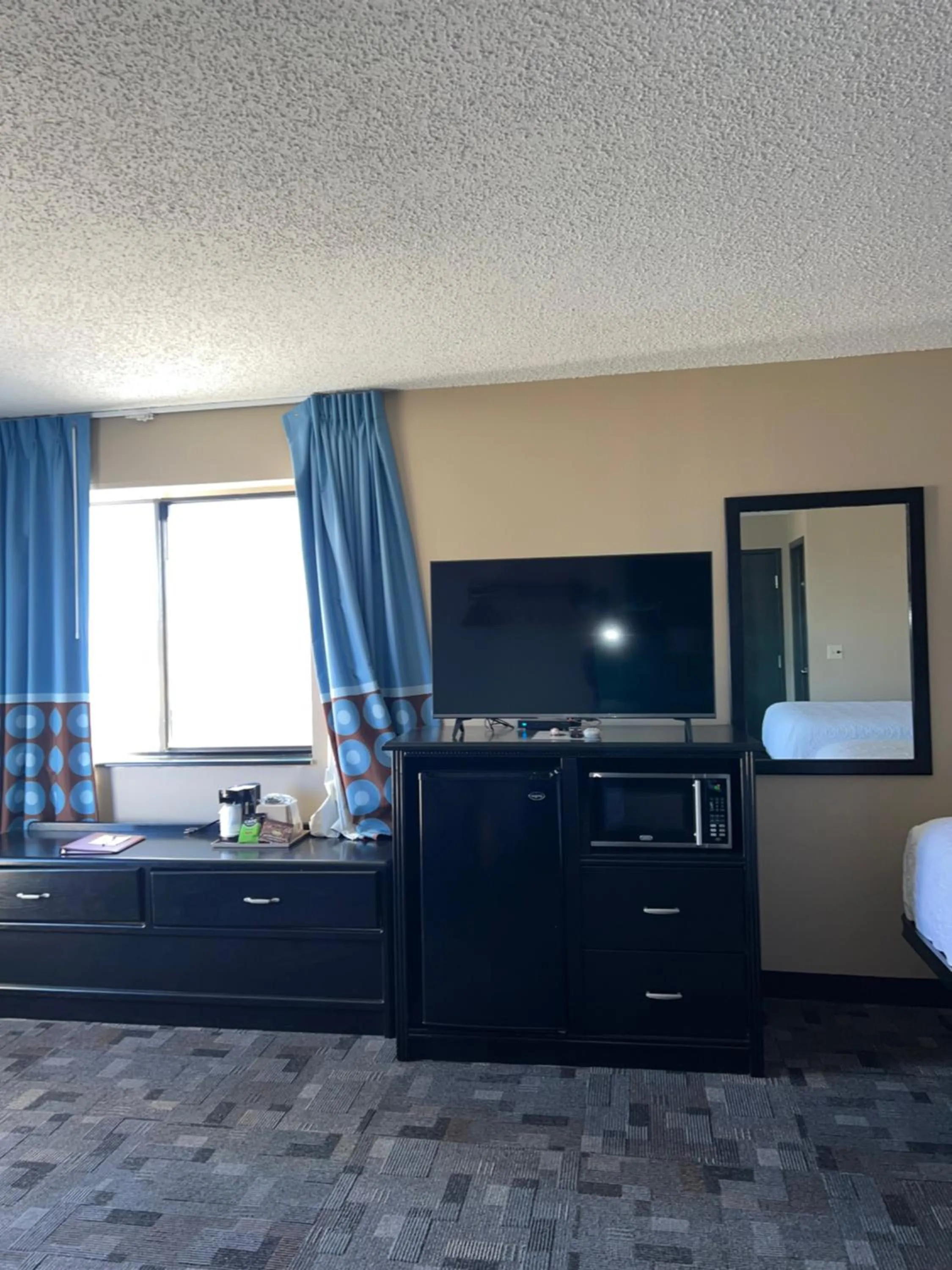 Bed in Super 8 by Wyndham Estherville