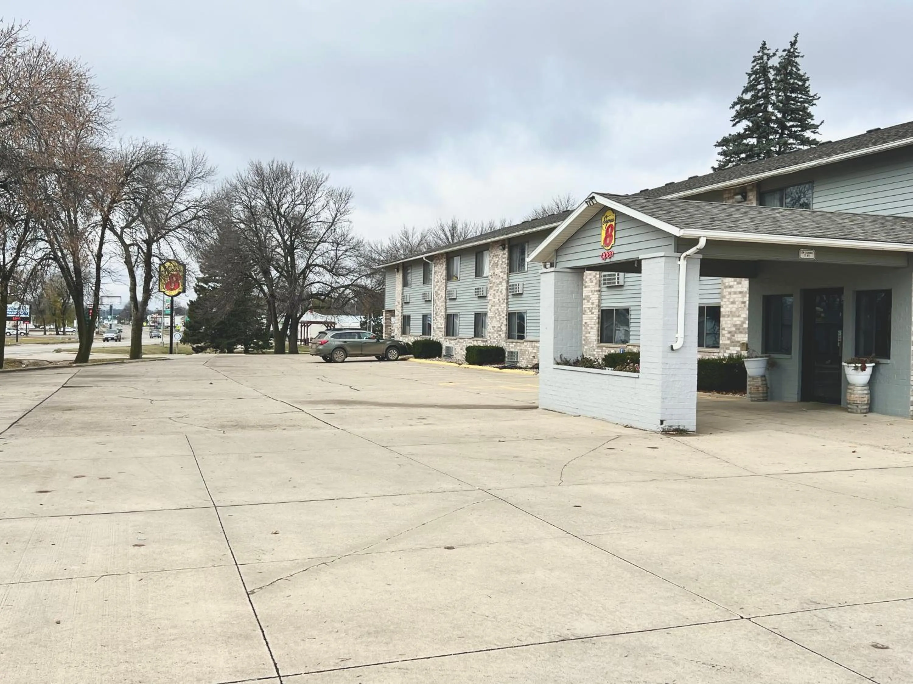 Super 8 by Wyndham Estherville