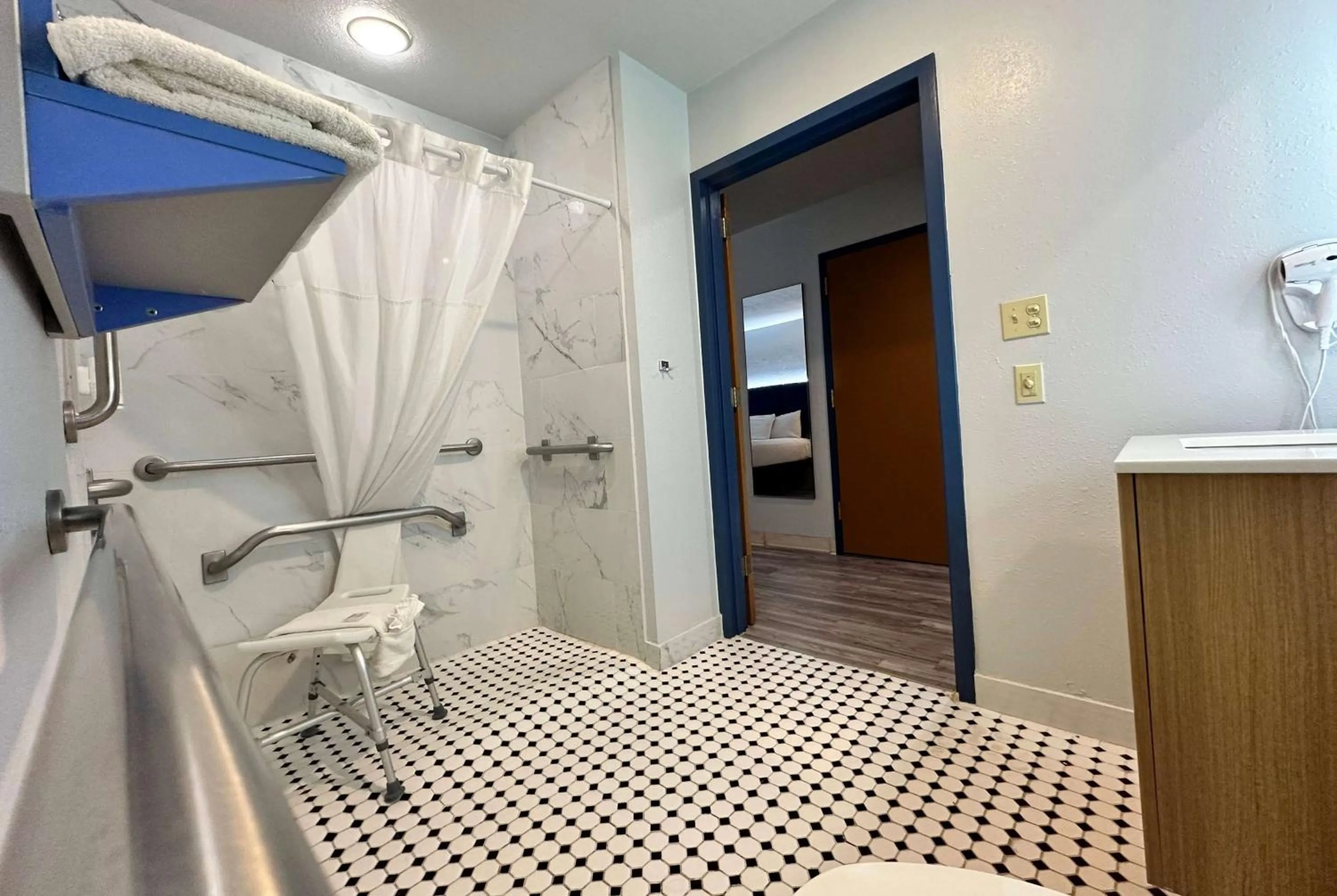 Bathroom in Microtel Inn & Suites by Wyndham Gallup - PET FRIENDLY