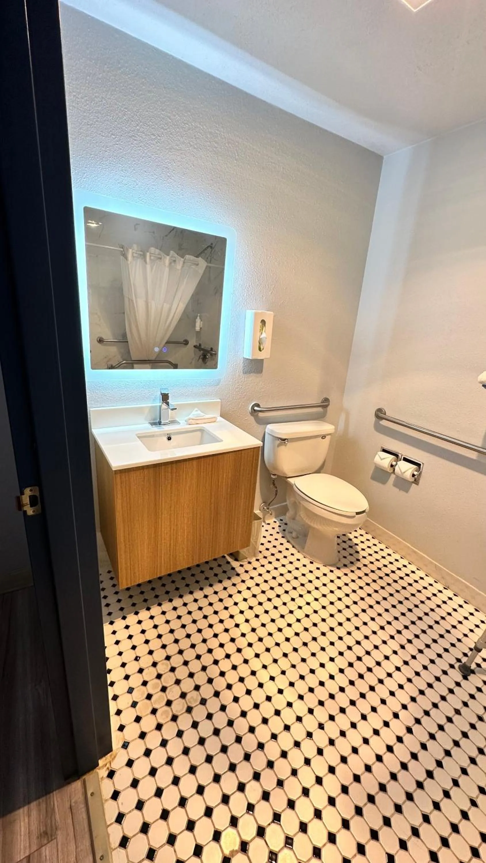 Microtel Inn & Suites by Wyndham Gallup - PET FRIENDLY