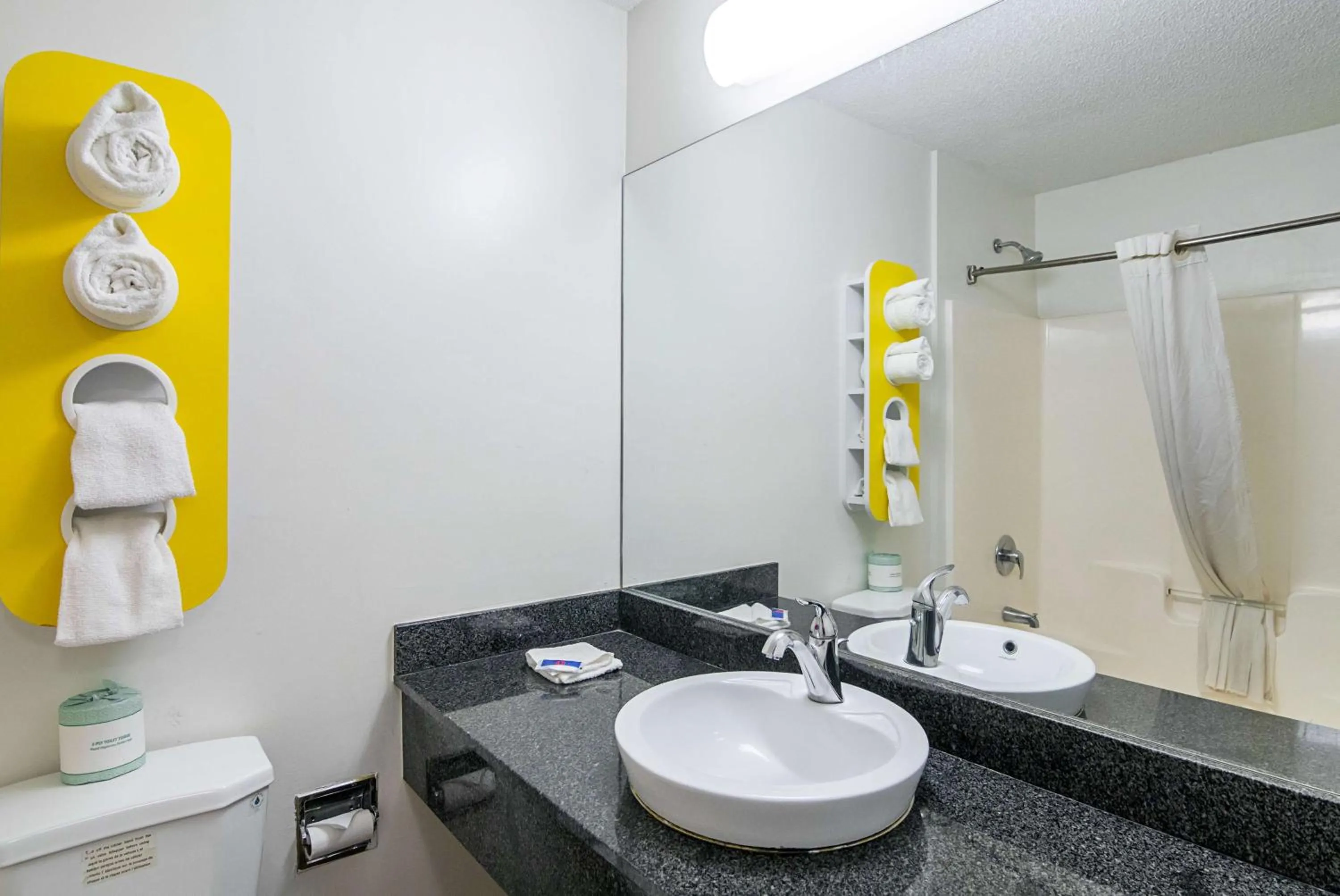 Toilet in Motel 6-Jonesboro, GA