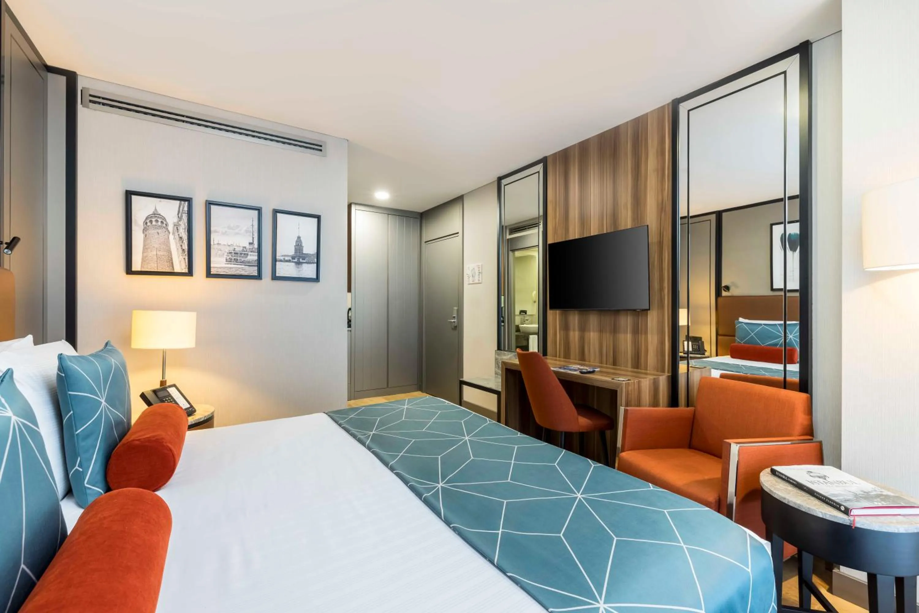 Bed in Opera Hotel Bosphorus - Preferred Hotels and Resorts