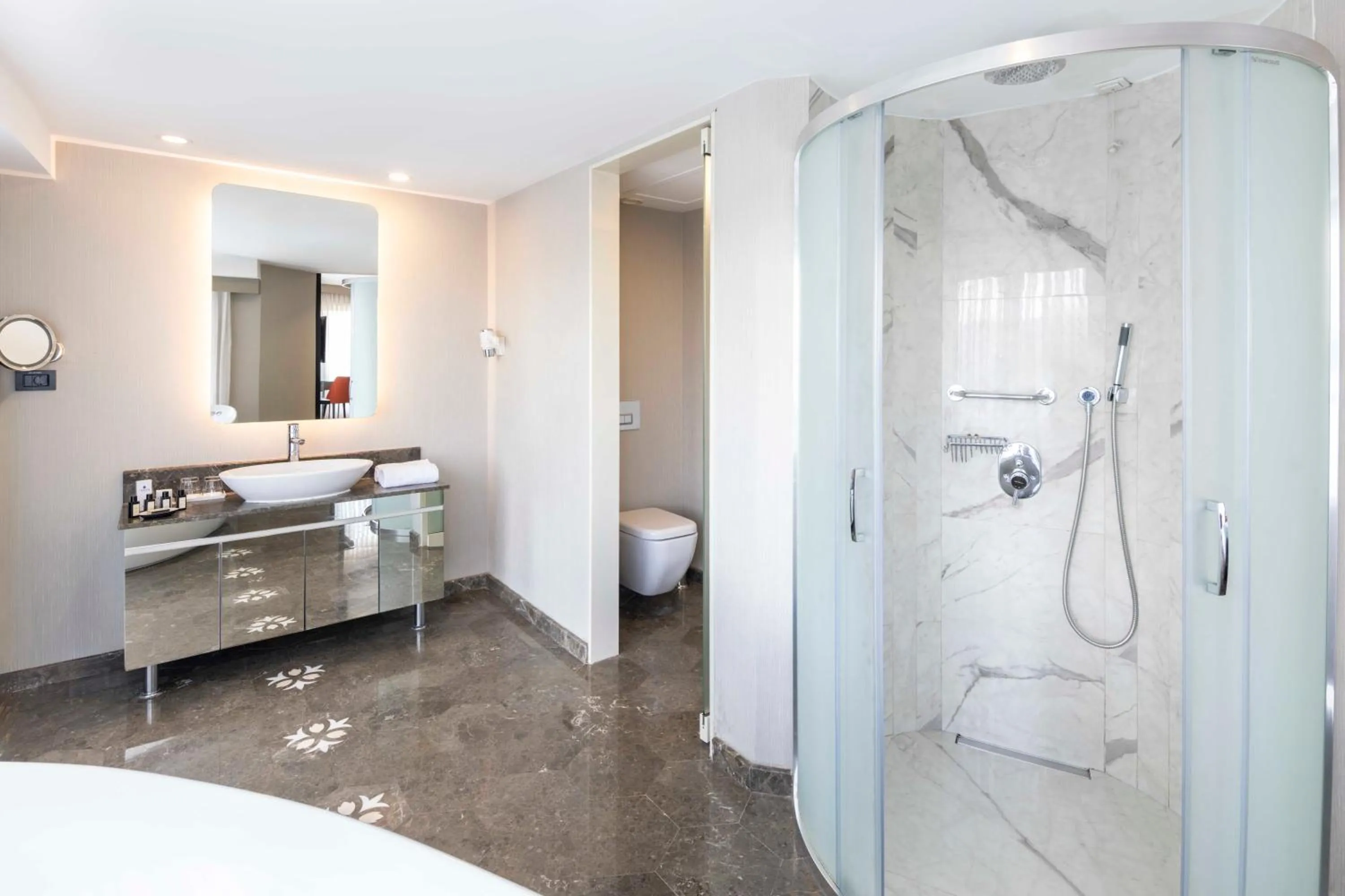 Shower in Opera Hotel Bosphorus - Preferred Hotels and Resorts