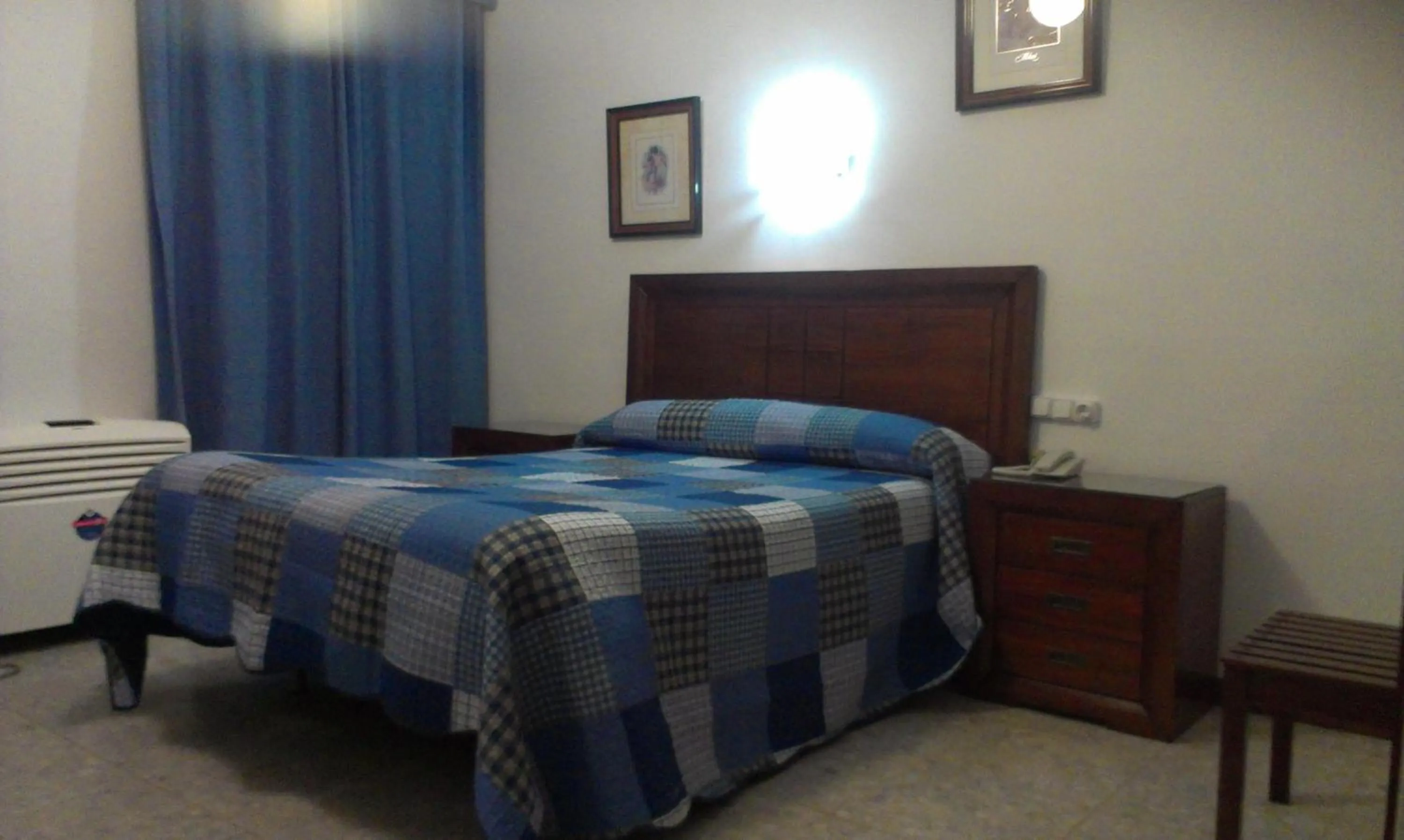 Bed in Hotel Marina Victoria