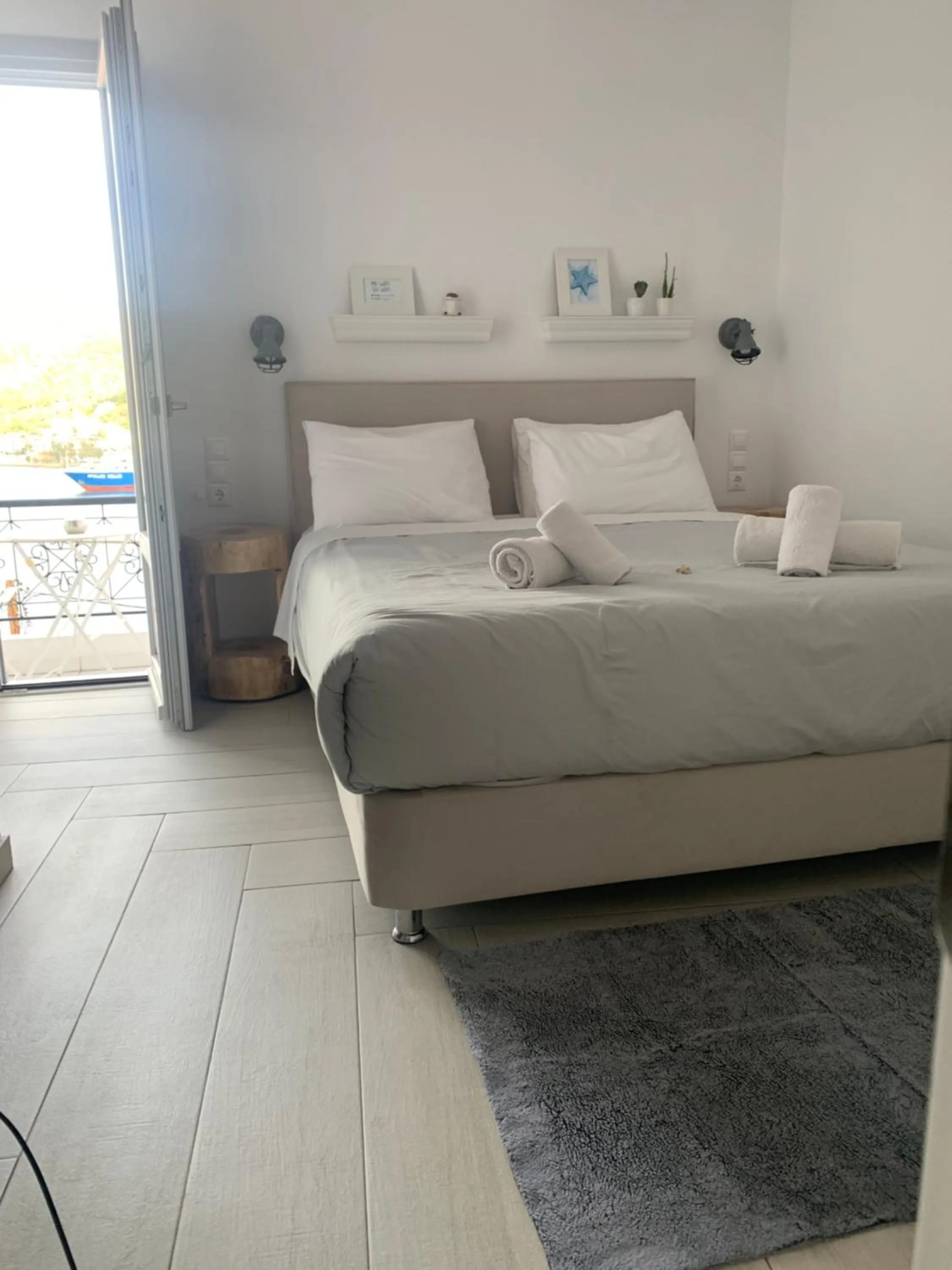 Bed in Gigi Rooms