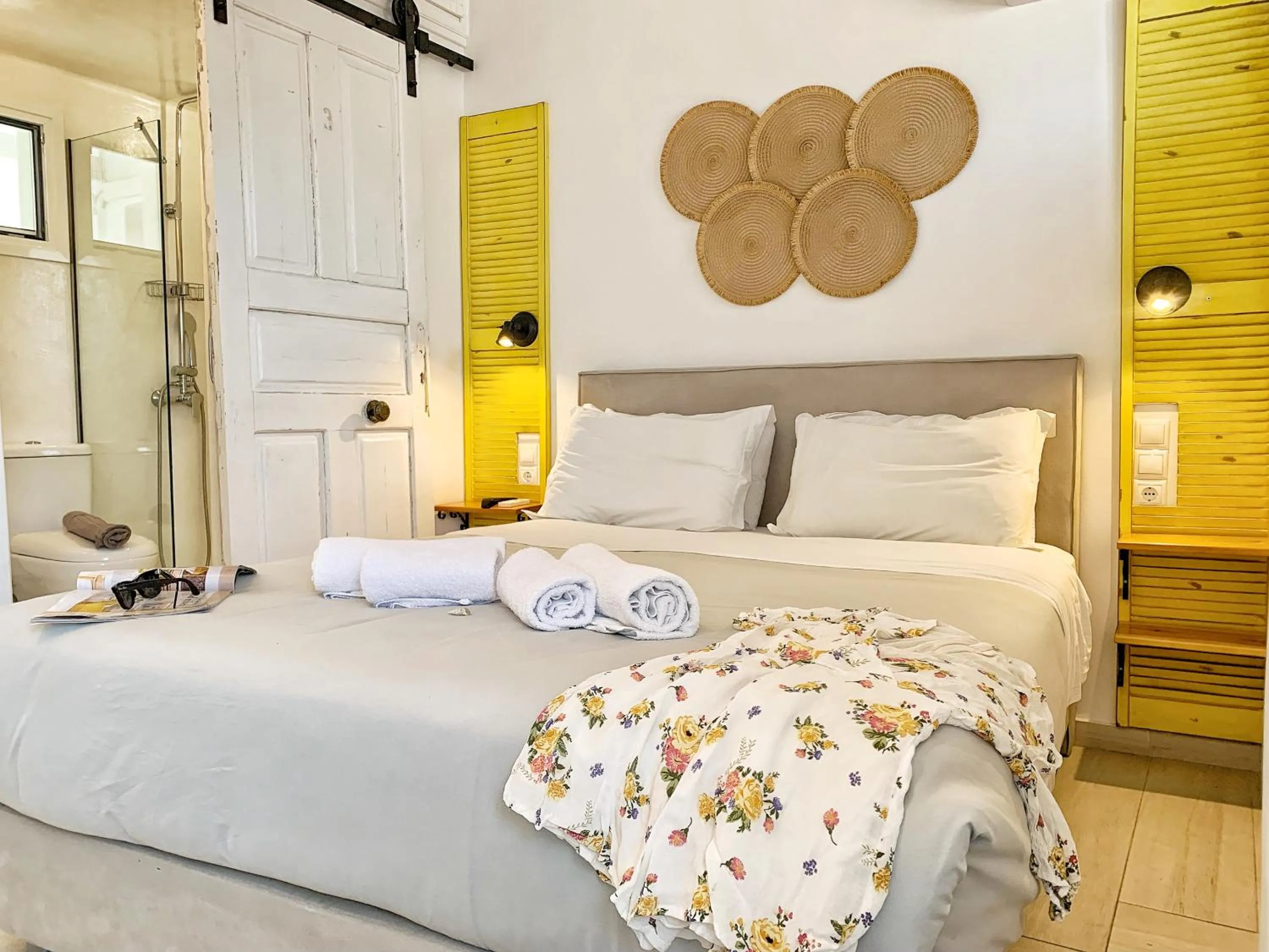 Bed in Gigi Rooms