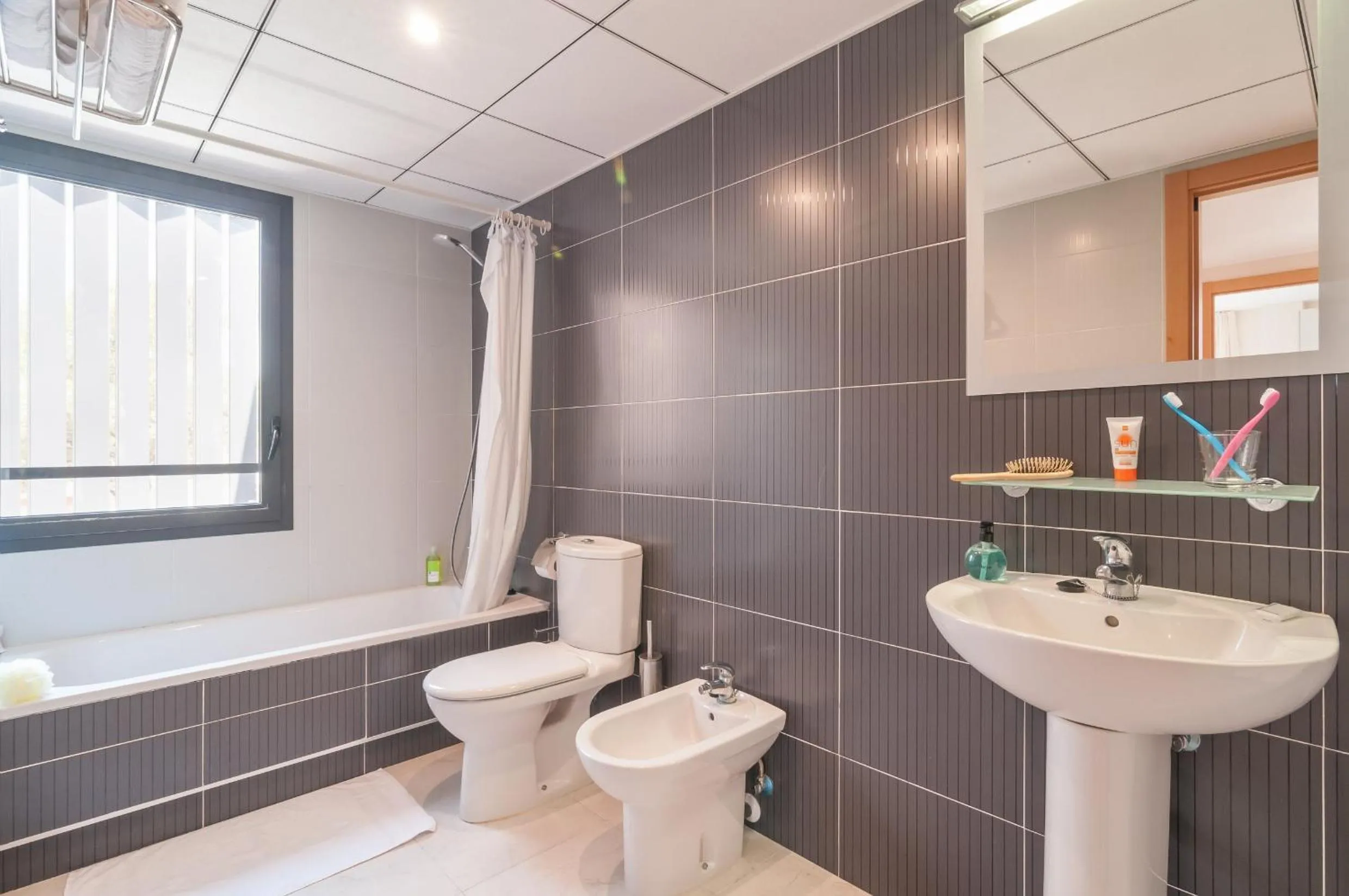 Bathroom in Pierre & Vacances Salou