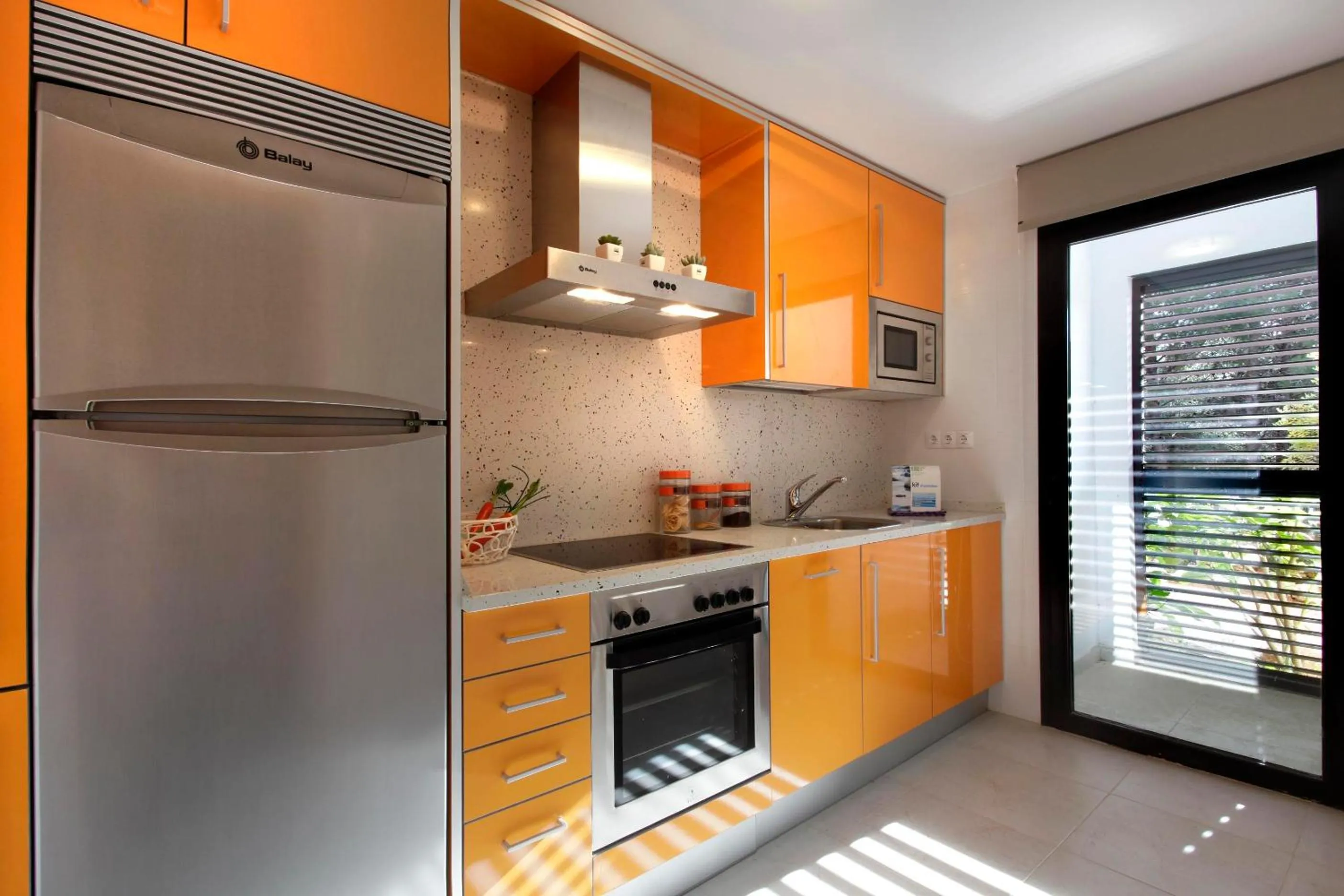 Kitchen or kitchenette in Pierre & Vacances Salou