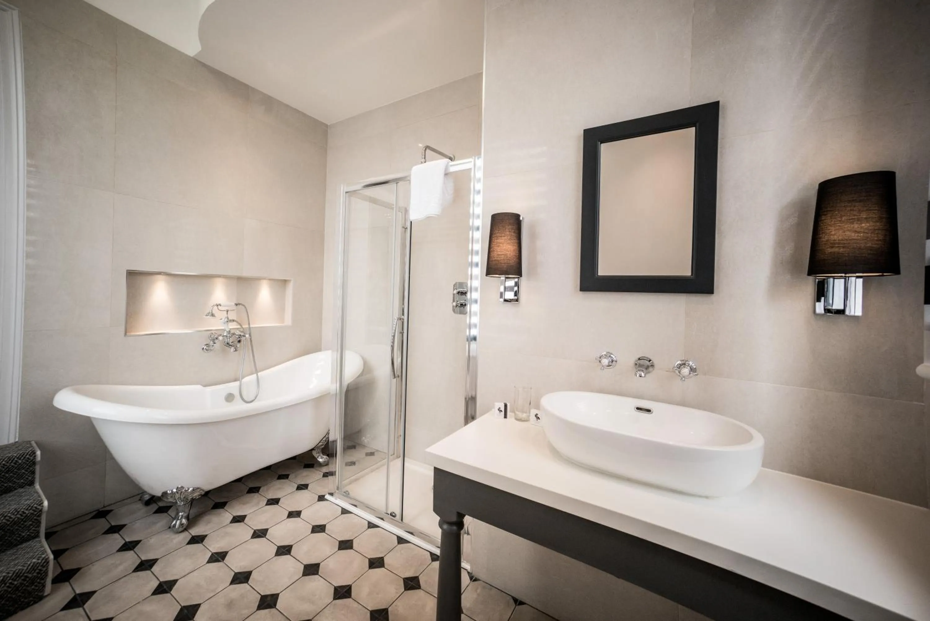 Bathroom in Steventon House Hotel