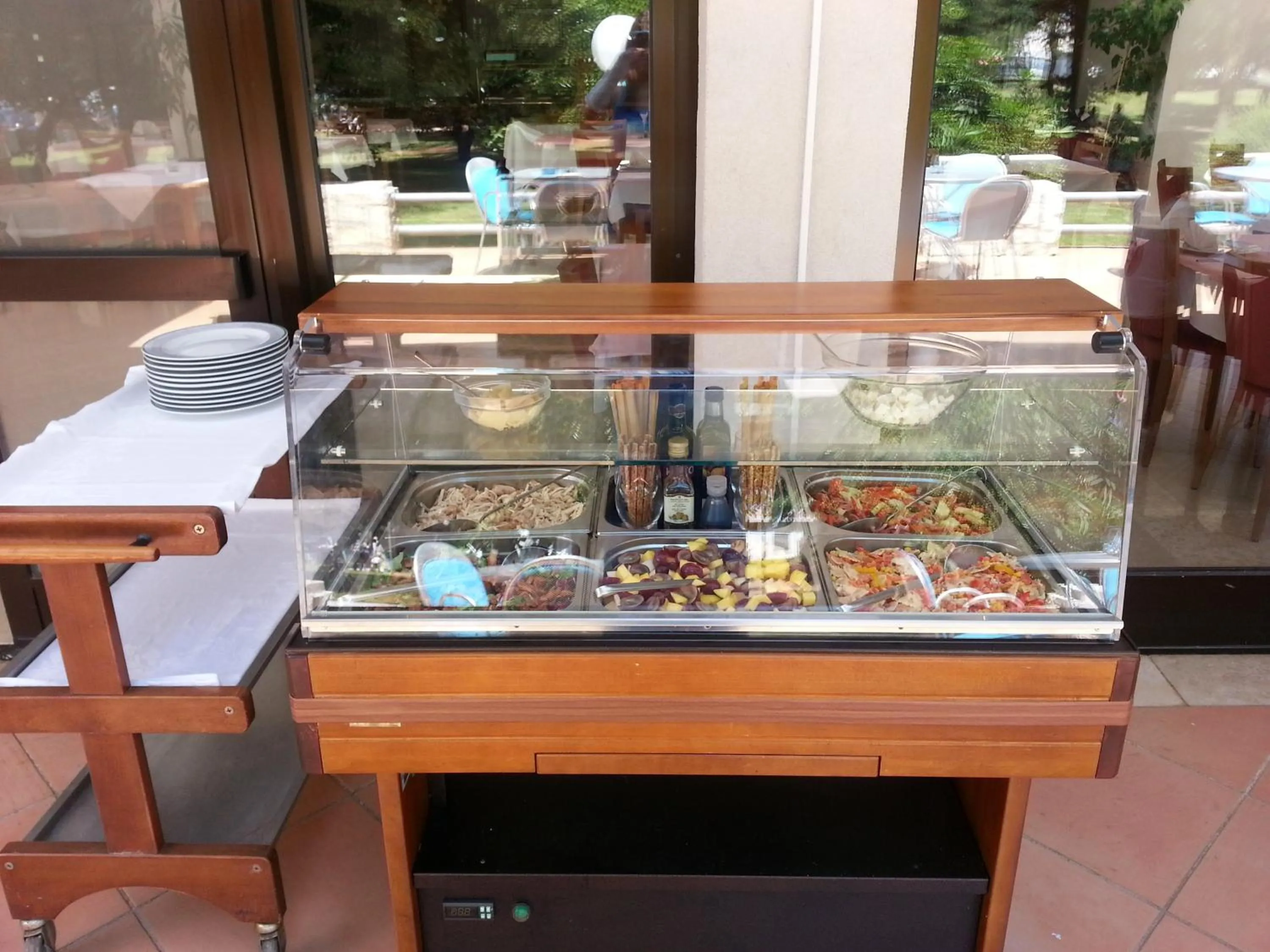 Restaurant/places to eat in Hotel Flores