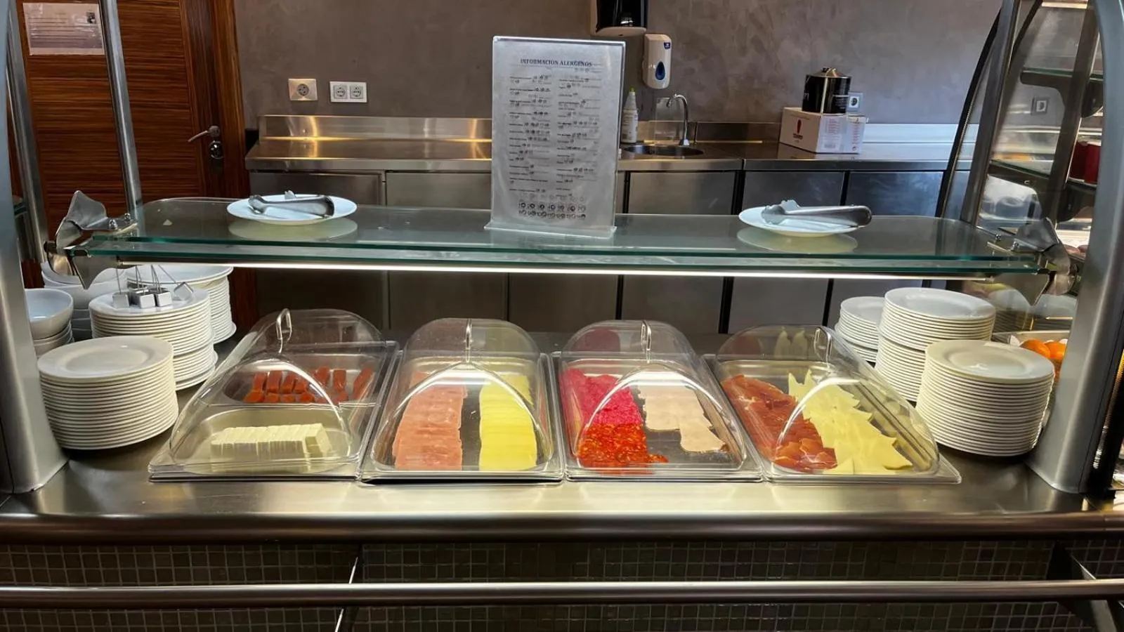 Breakfast in Cumbria Spa Hotel 3* Sup