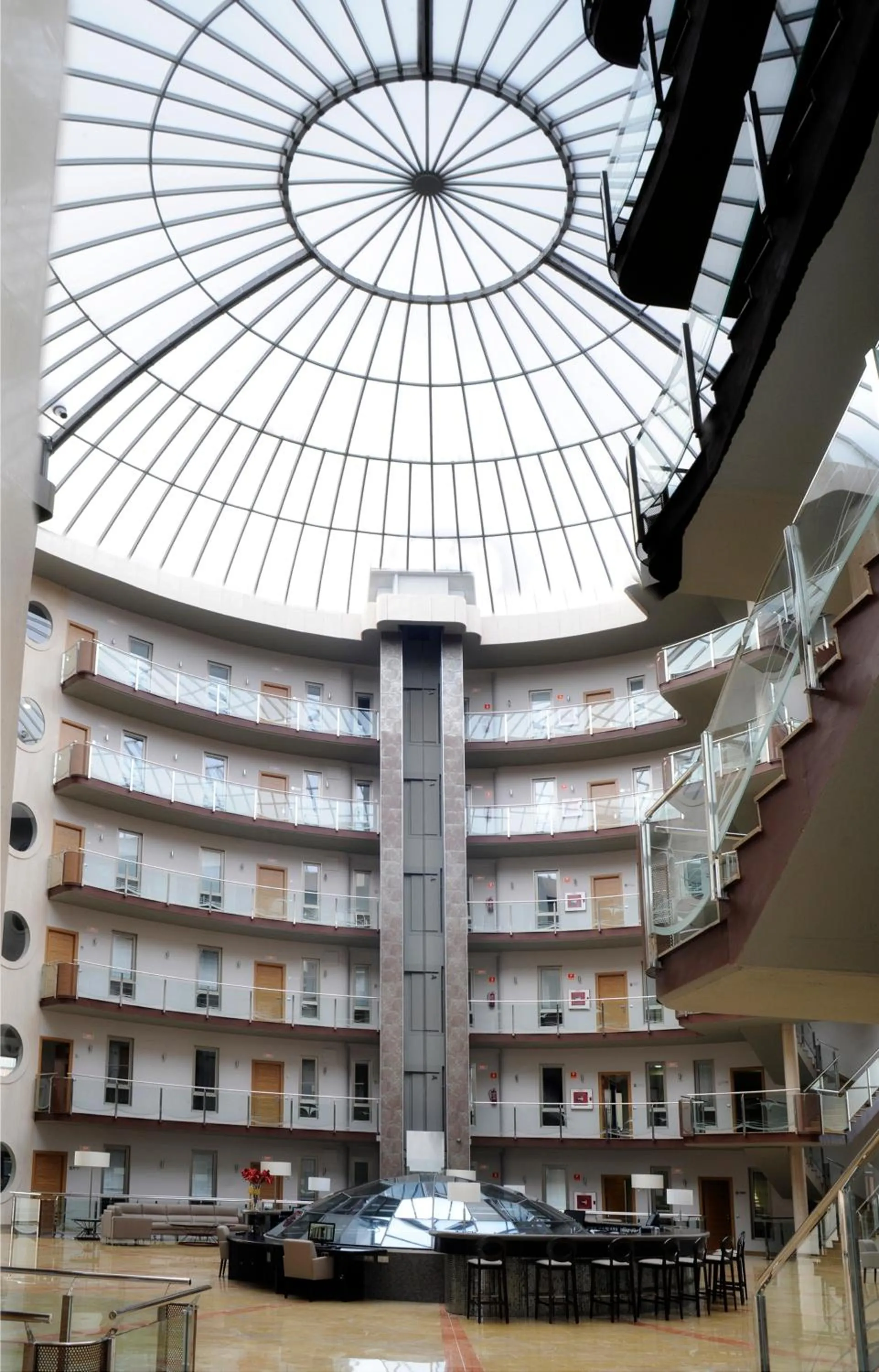 Lobby or reception in Cumbria Spa Hotel 3* Sup