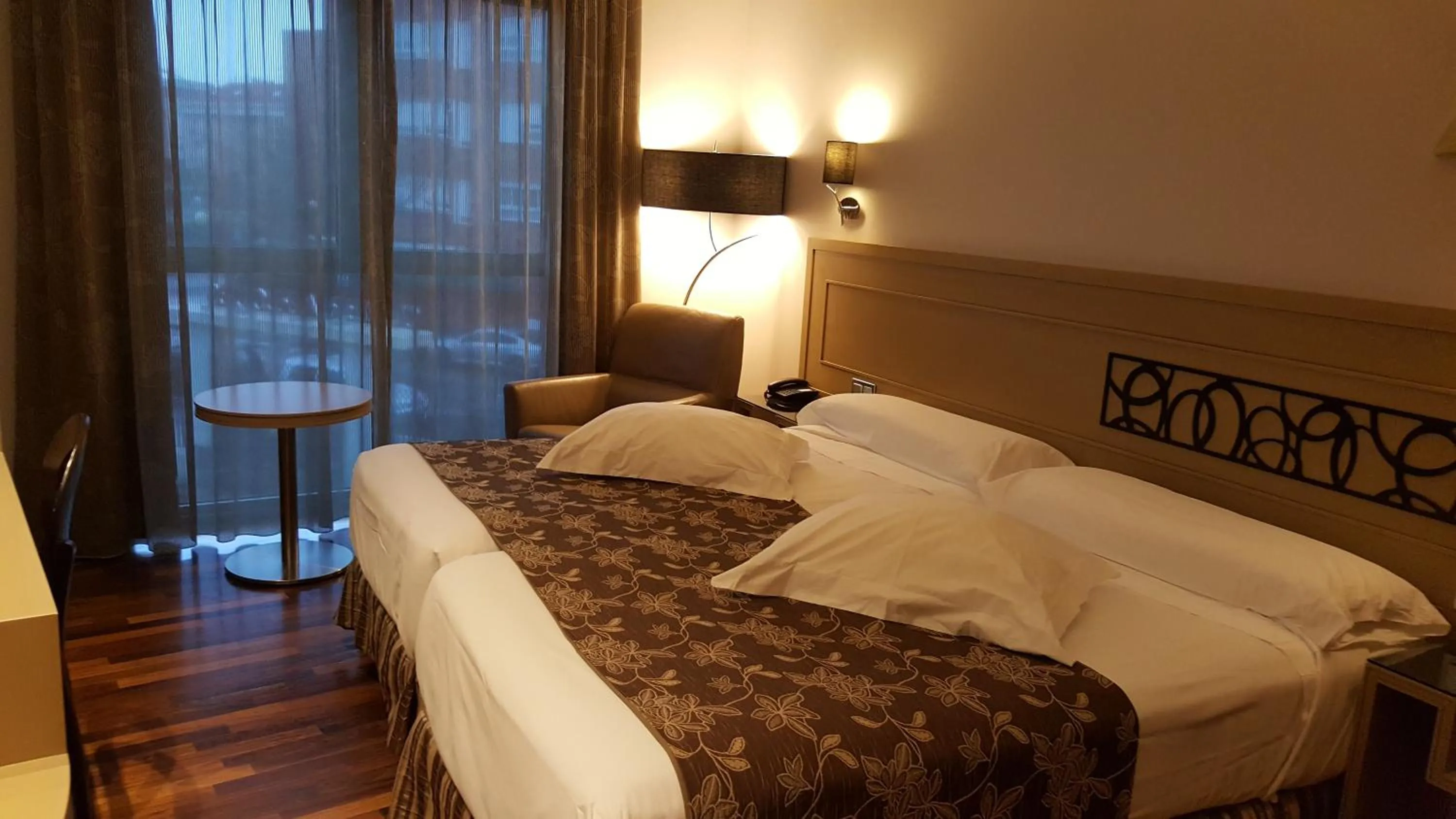 Bedroom, Bed in Cumbria Spa Hotel 3* Sup