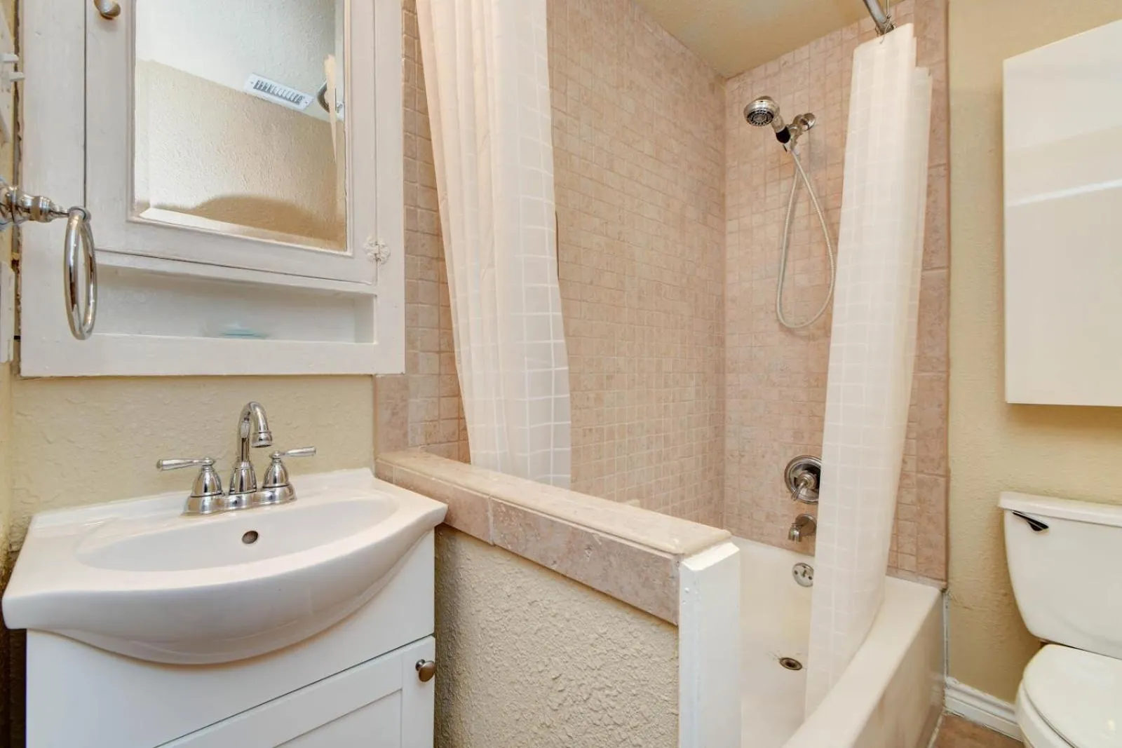 THE MADISON - San Antonio Riverwalk - Downtown - Convention Center