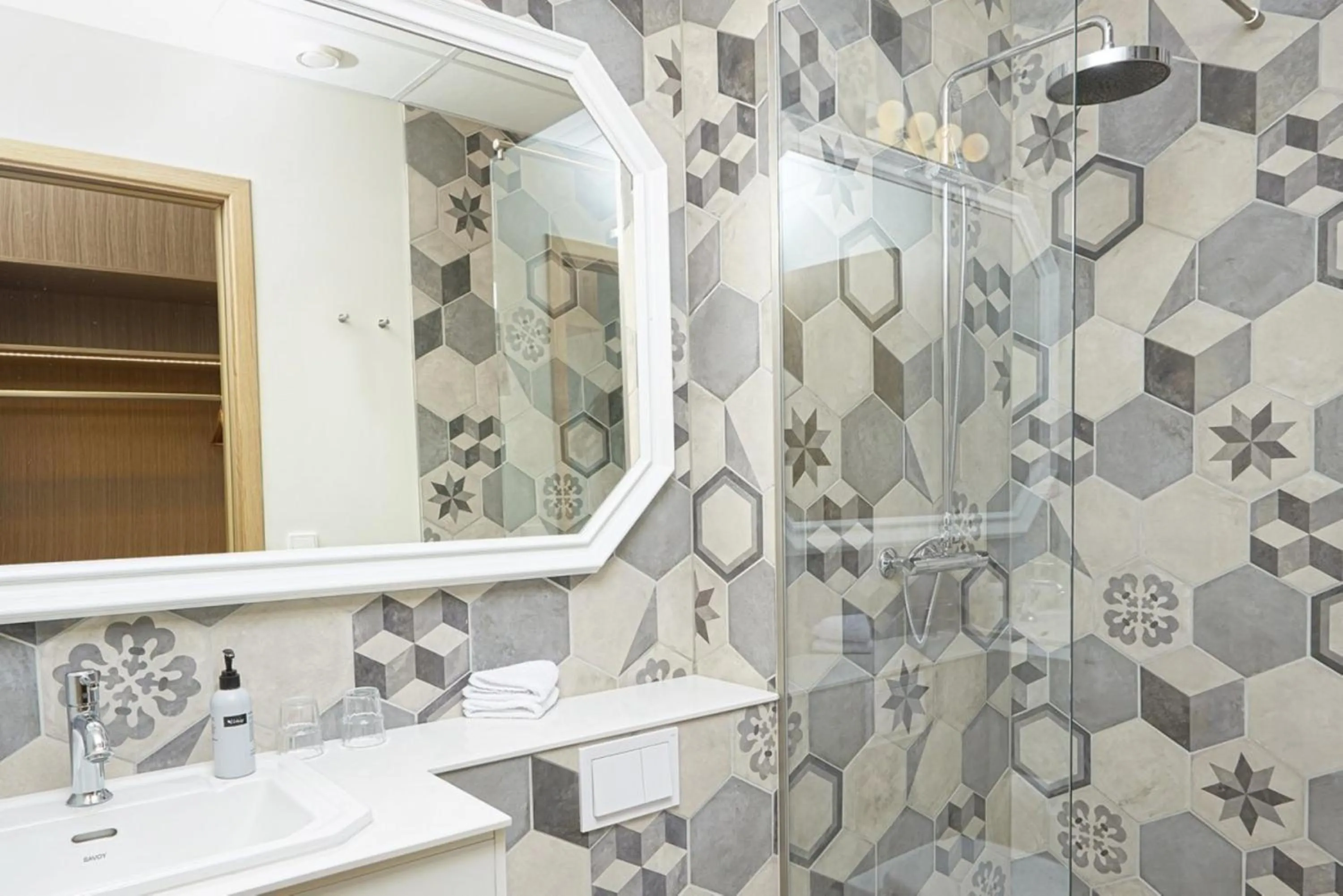 Bathroom in Reykjavik Marina - Berjaya Iceland Hotels