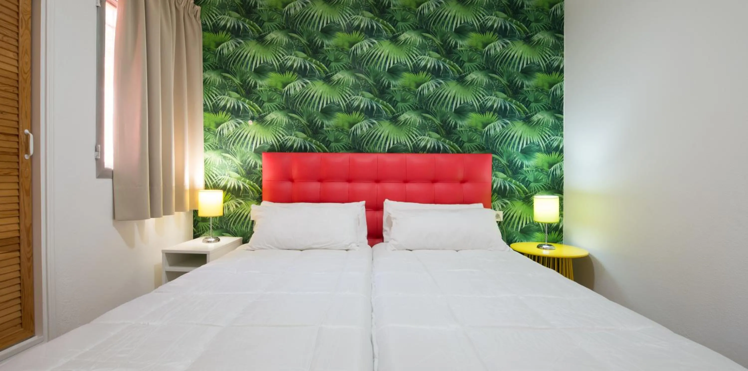 Photo of the whole room, Bed in Bungalows Artemisa Gay Men Only