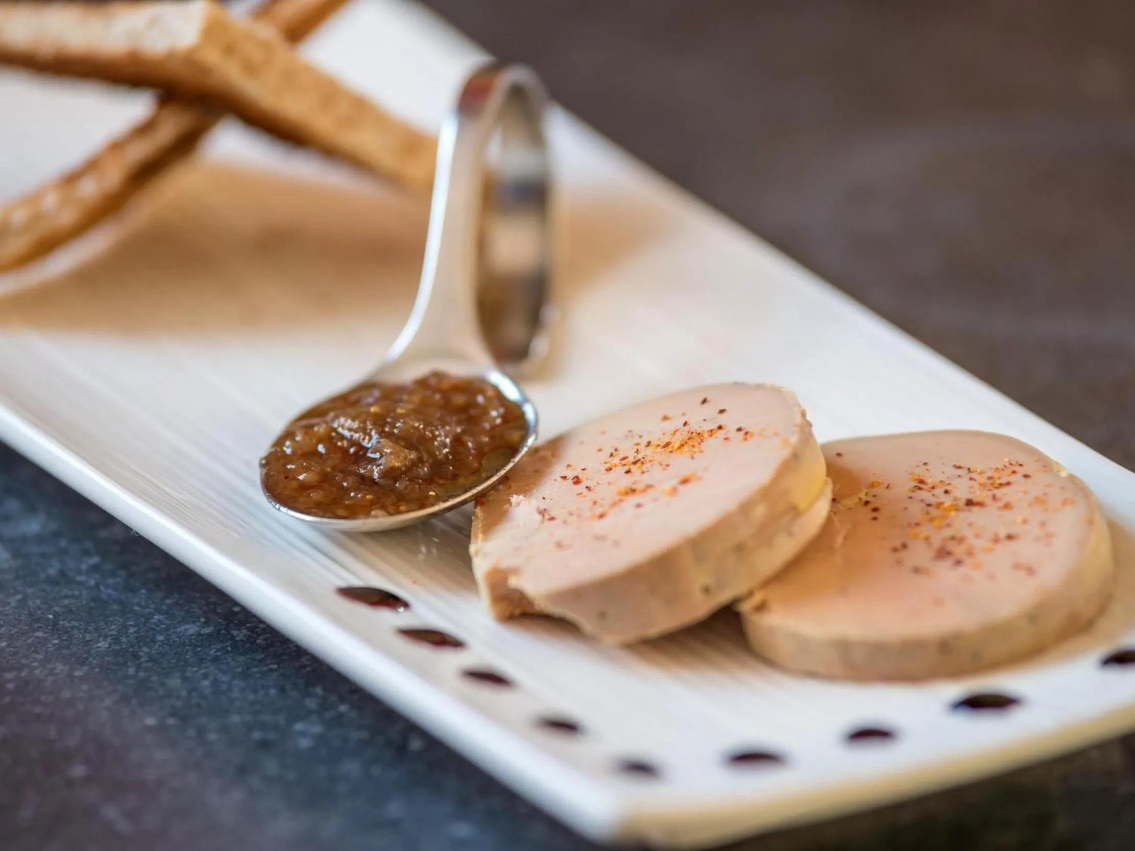 Restaurant/places to eat in Logis Hôtel L'Adourable Auberge