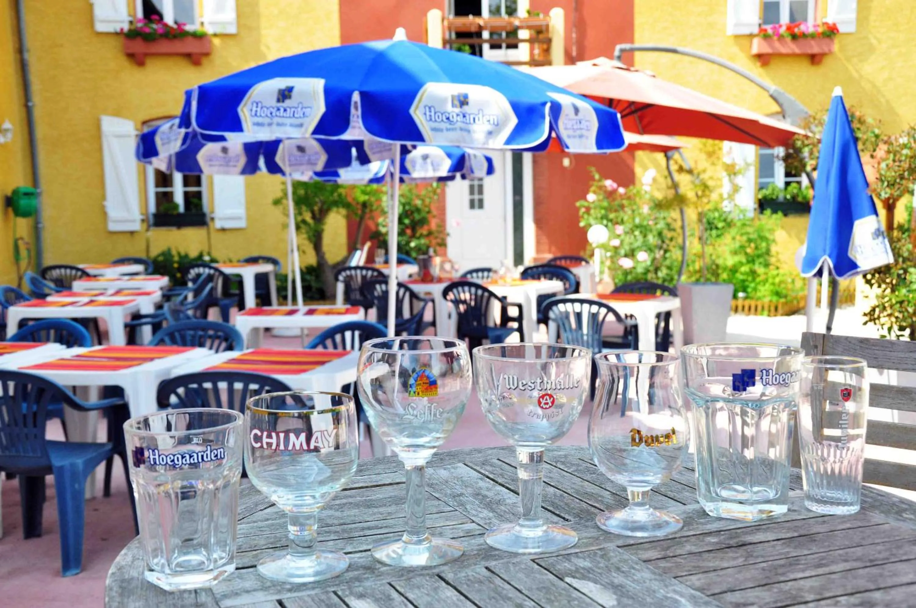 Restaurant/places to eat in Logis Hôtel L'Adourable Auberge