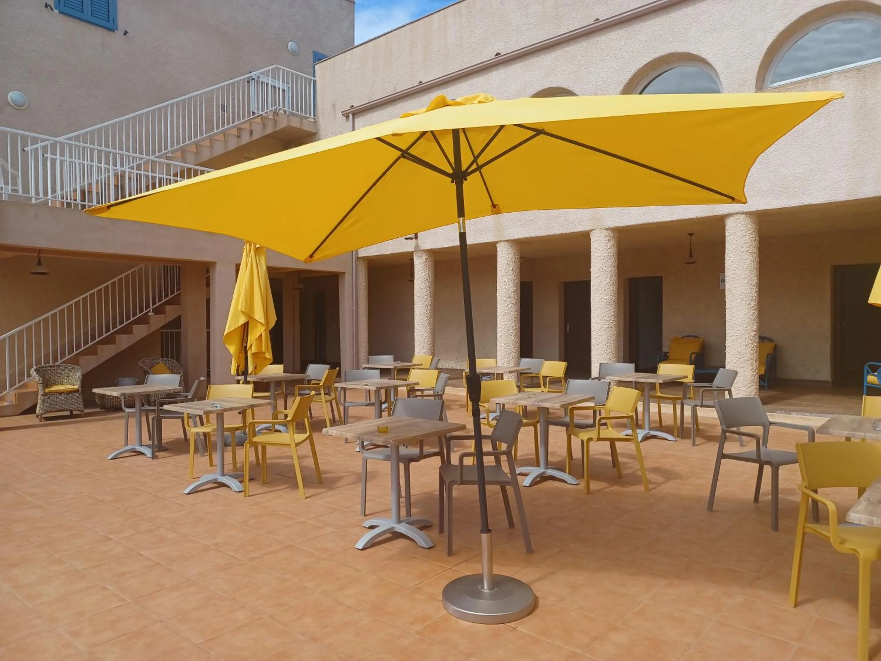 Patio in Hotel Cinque Arcate